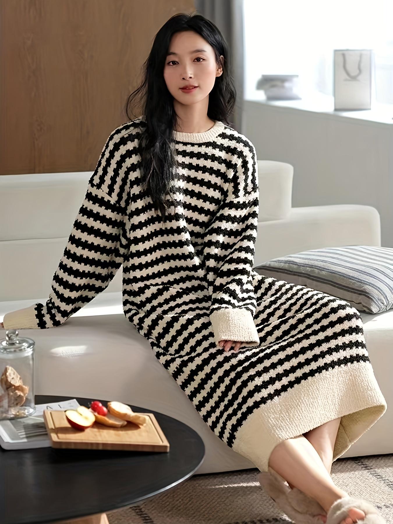【COZY Soft Plush Feel】Women's Soft Coral Fleece Pajama Set, Thick Warm Sleepwear for Fall & Winter, Casual Loose-Fit Home Wear, Cozy Loungewear for Ladies