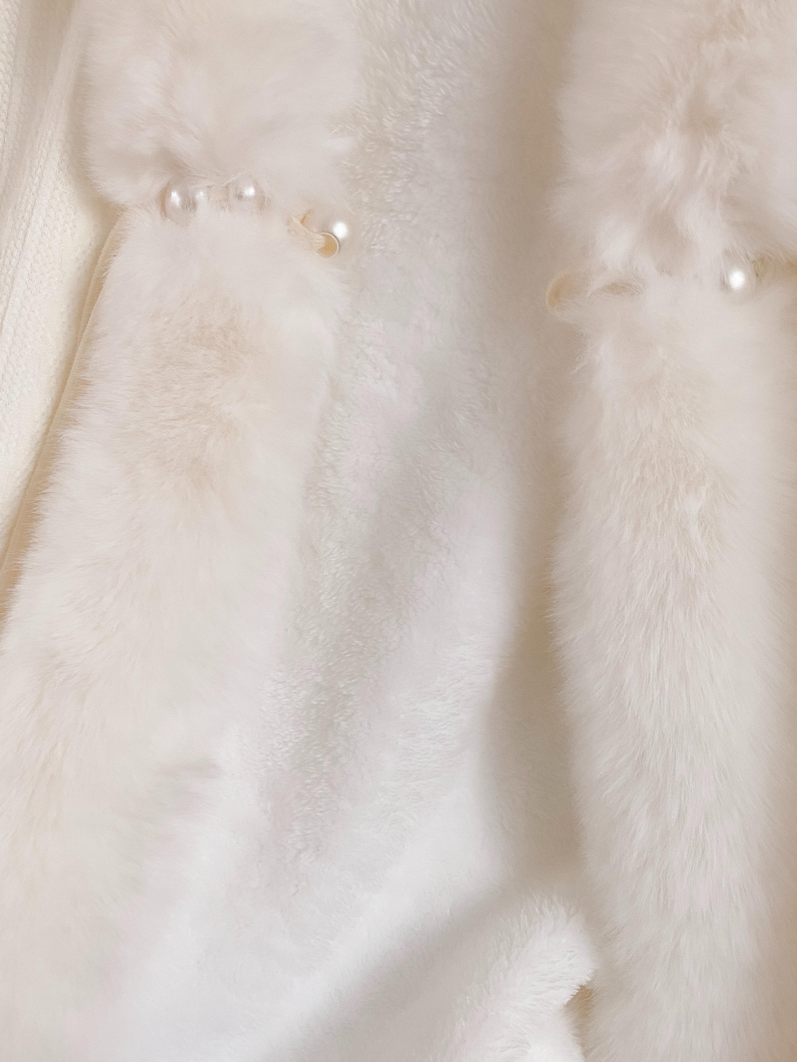 Women's Solid Color Contrast Faux Fur Cape Shawl, Casual Warm Shawl for Fall & Winter, Fashion Accessories for Daily Wear, Soft Warm Shawl