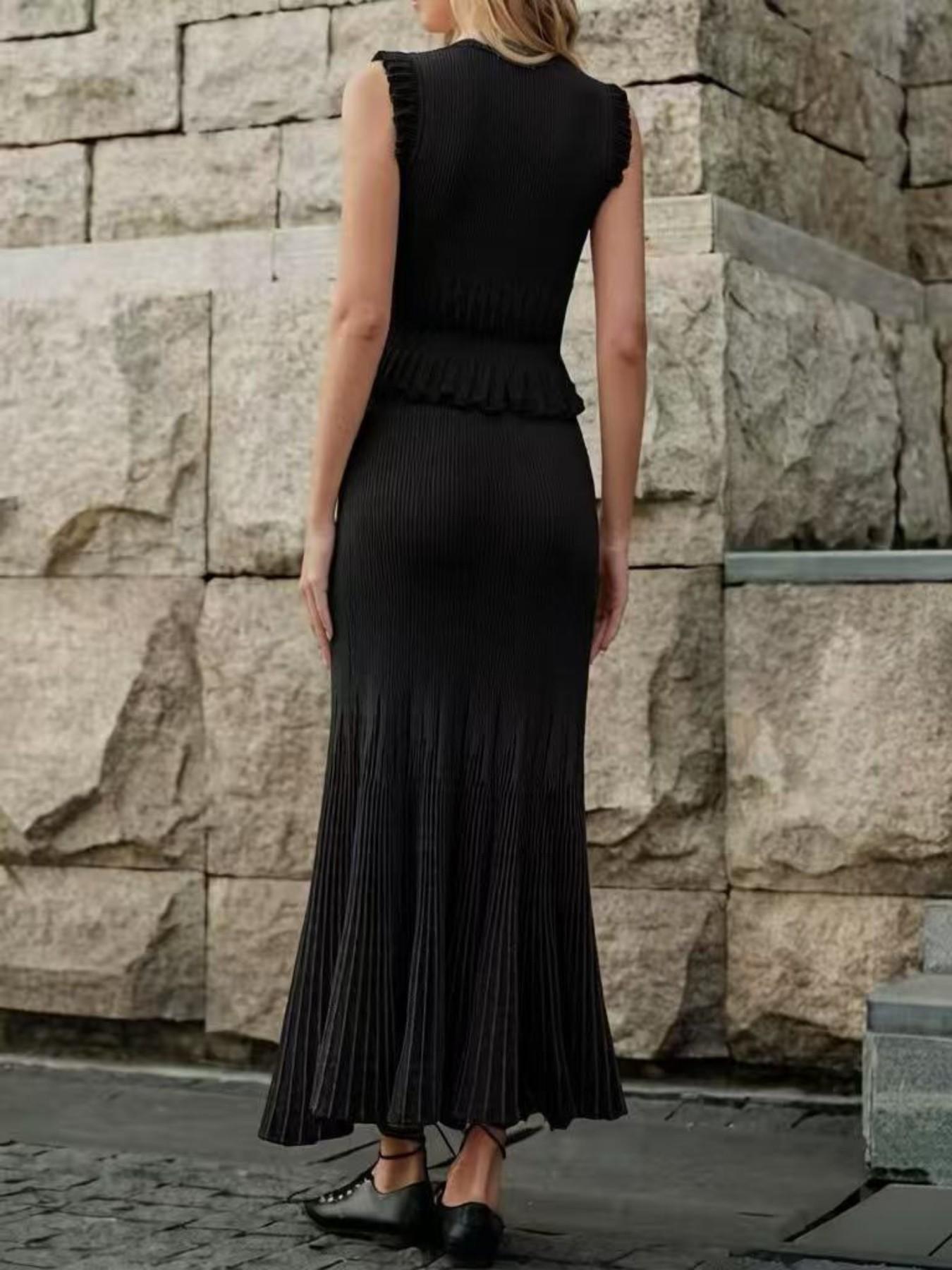 Elegant Two-Piece Set, Sleeveless Knitted Vest & Long Pleated Skirt, Fashionable Slim Fit Design, Perfect for Women, Womenswear