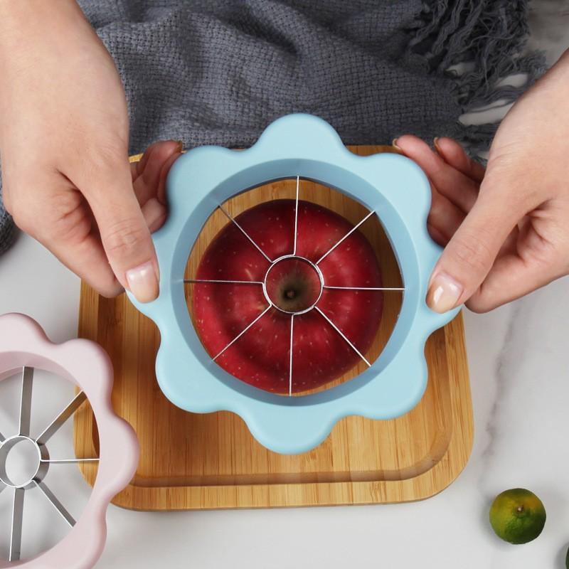 Apple Slicer Cutter, Kitchen Tool for Fruit Cutting, Easy-To-Use Apple Divider, Perfect for Home Cooking, Durable and Efficient Design