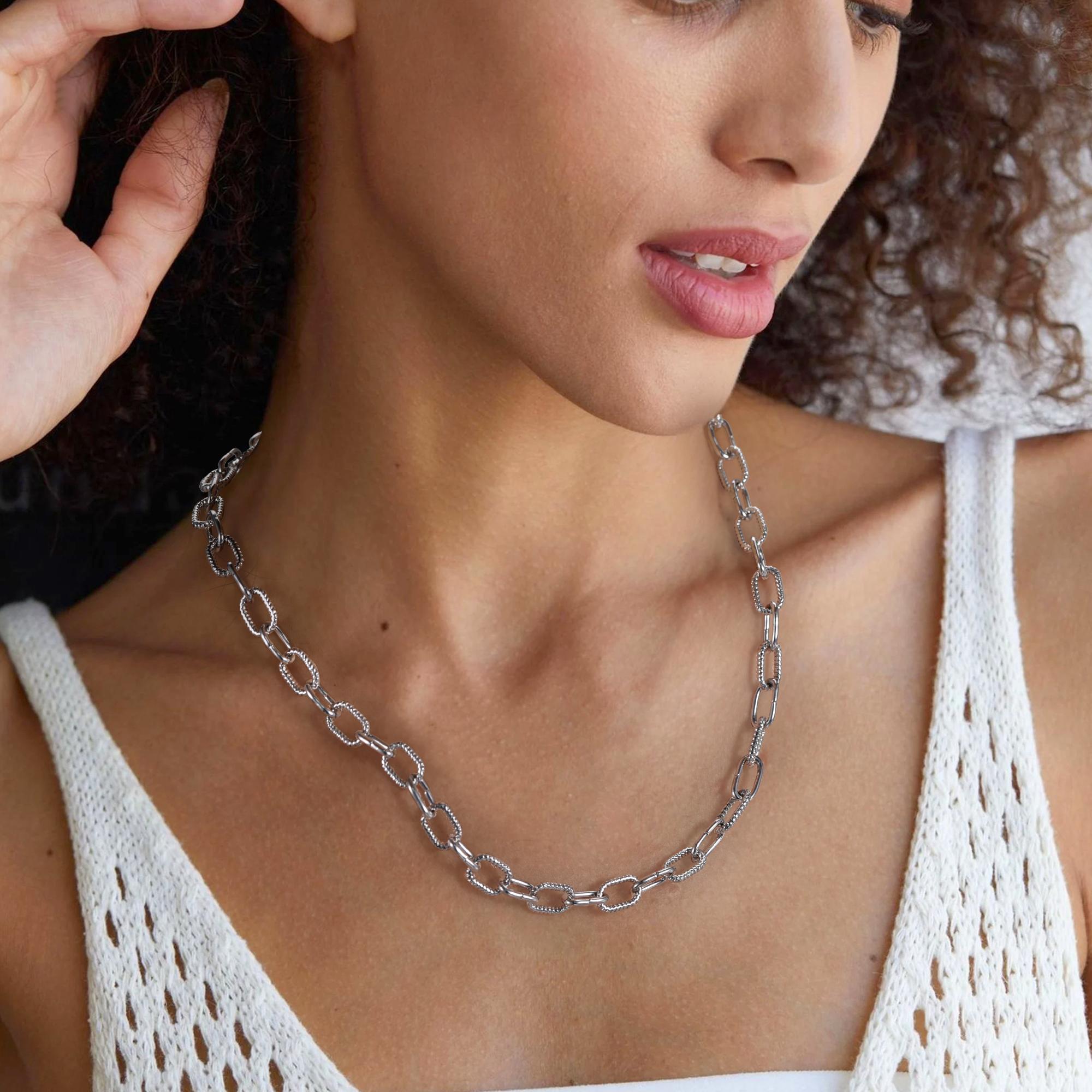 Mytys Minimalist Link Chain Necklace for Women Adjustable Toggle Clasp Modern Chic Jewelry Gift for Daily Wear or Layering Jewellery