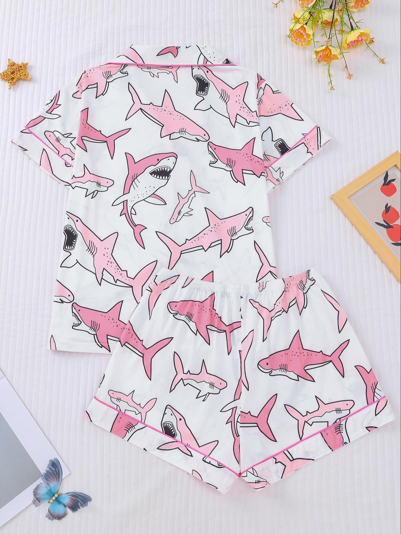 Women's All Over Animal Print Crop Shirt & Elastic Waist Shorts Pyjama Two-piece Set, Casual Comfy Short Sleeve Top & Shorts Pj Set, Ladies Sleepwear for All Seasons