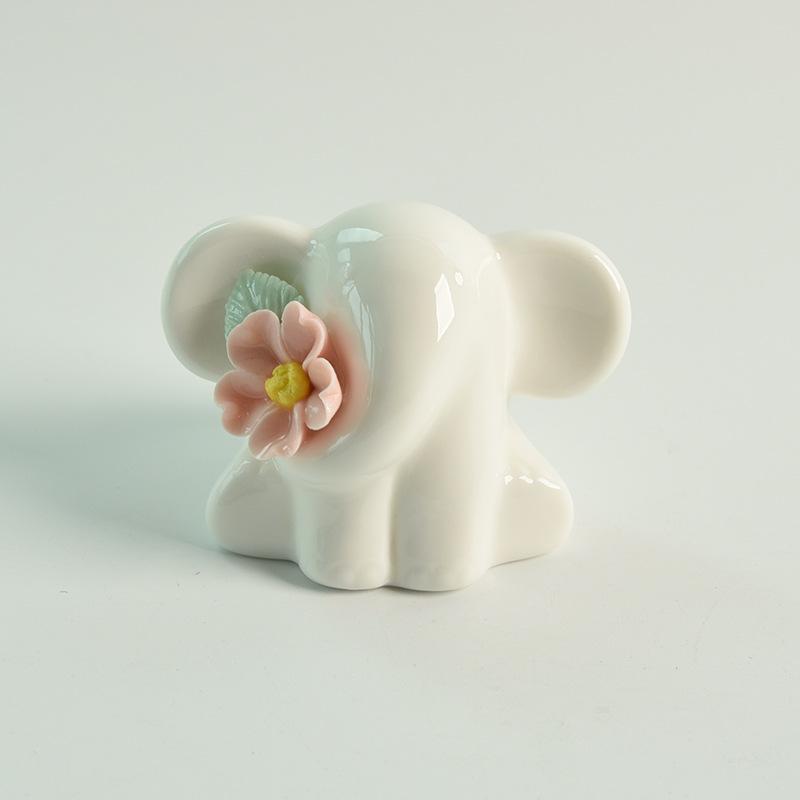 Cute Ceramic Elephant Incense Holder, Handcrafted Floral Incense Burner for Sticks, Aesthetic Cute Room Decor for Yoga Meditation, Boho Desk Decor, Spiritual Gift for Relaxation, Lucky Elephant Home Decor