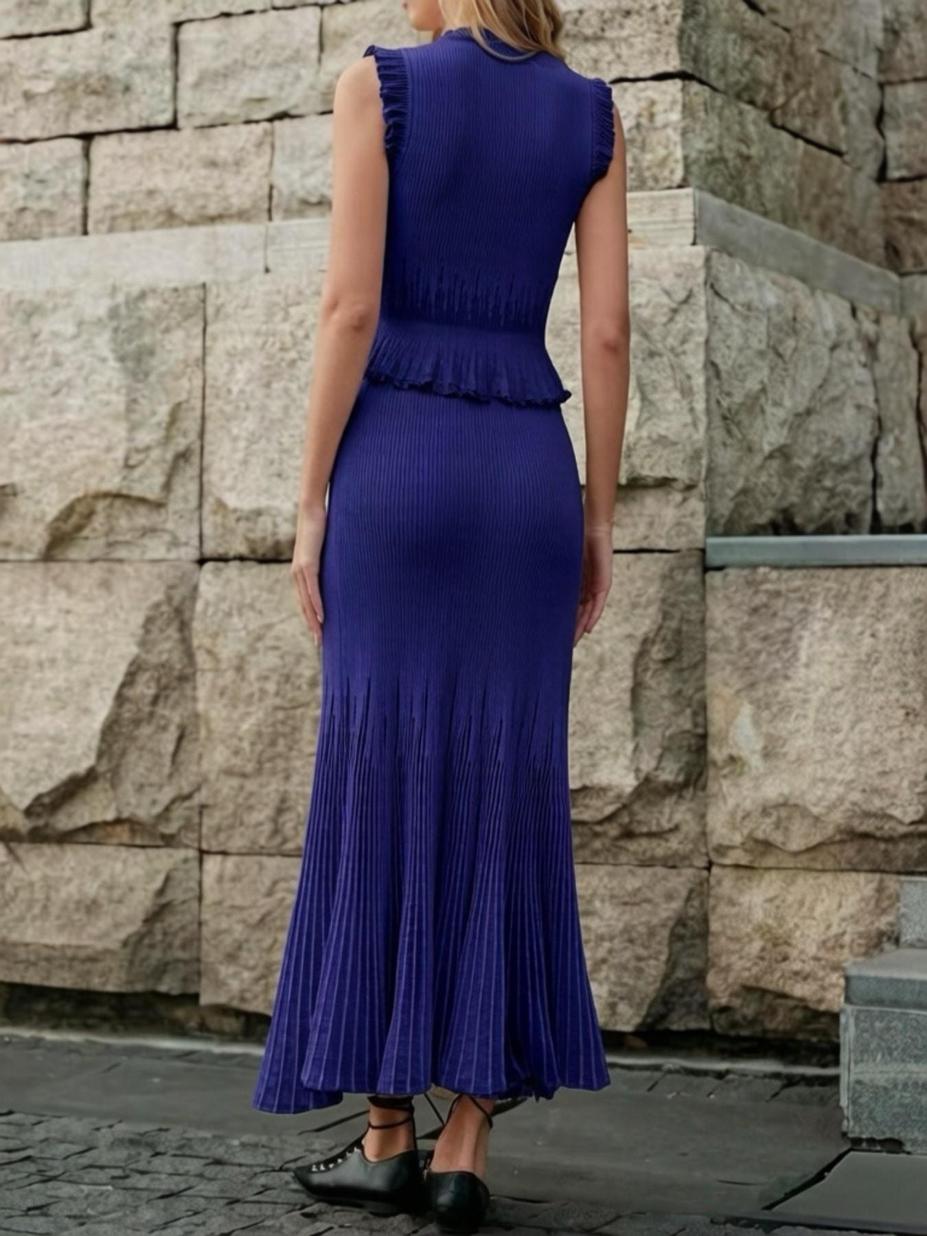 Elegant Two-Piece Set, Sleeveless Knitted Vest & Long Pleated Skirt, Fashionable Slim Fit Design, Perfect for Women, Womenswear