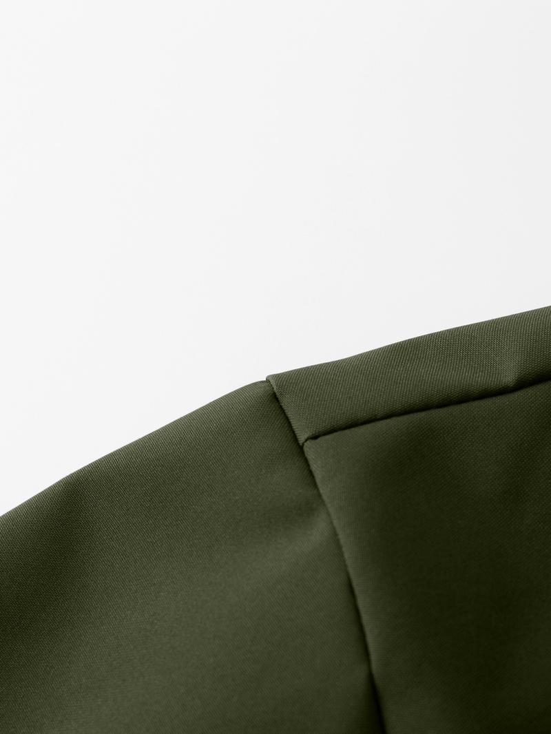 Men's Lightweight Hooded Jacket with Zipper Pockets, Breathable Comfort Fabric, Regular Fit, Daily Streetwear