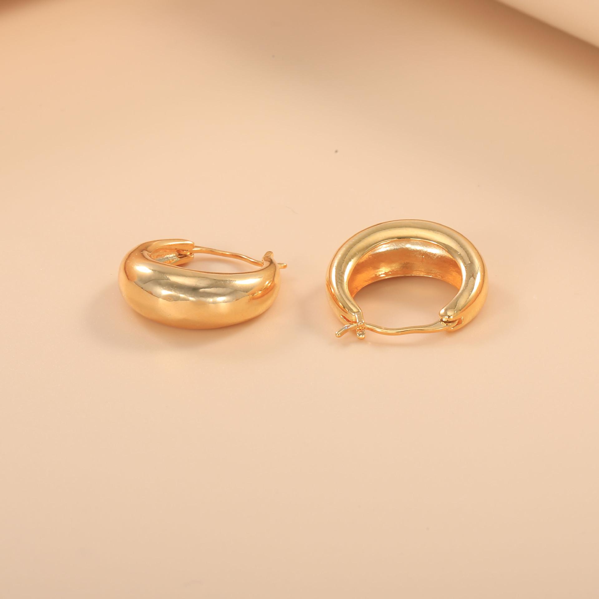 French Inspired Geometric Oval Plain Hoop Earrings Simple Elegant Ear Clips Basic Versatile Daily Wear & Holiday Gift for Women