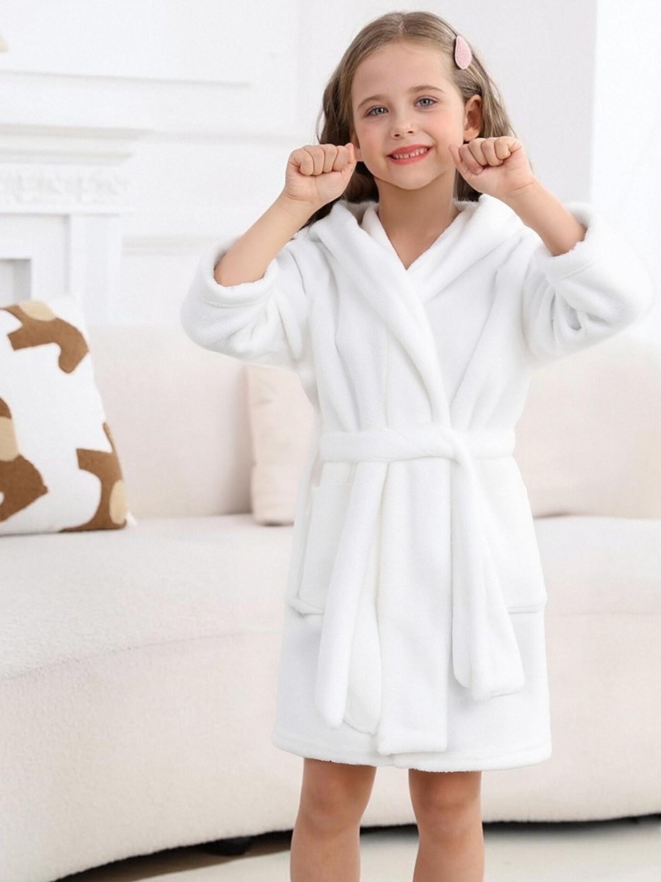 Girls' Winter Hooded Bathrobe, Casual Fashion Pure Flannel Warm Sleepwear, Essential for Home Use After Shower, Kids' Comfortable Robe