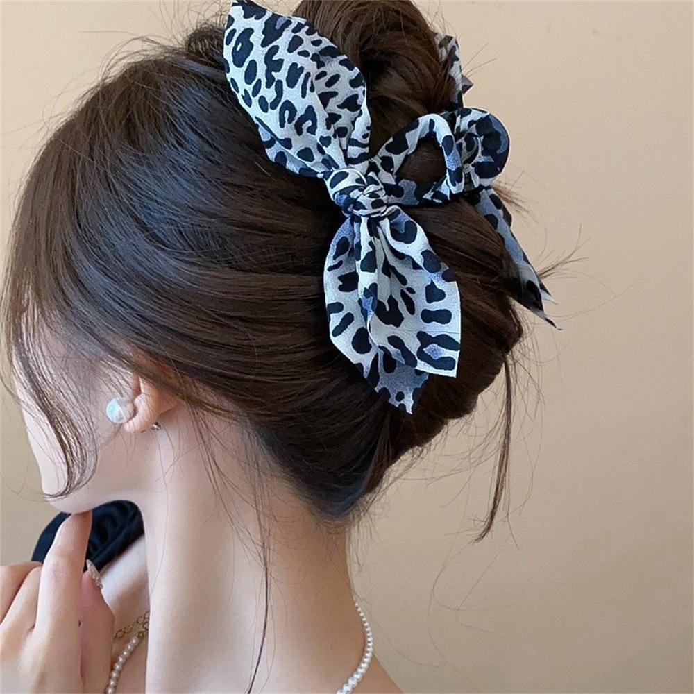 Women's Oversized Bow Hair Claw Clip For Women, Paisley And Leopard Printed Fabric Bow, Strong‑Grip Non‑Slip Hair Accessory For Thick Hair, Lightweight Durable Design For Half‑Up Styles, Daily Office Party And Travel Occasions