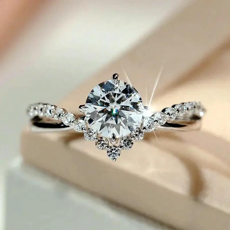 Minimalist Zircon Couple Ring, Sparkly Chevron V Shape Wedding Band, Four-Prong Cubic Zirconia Promise Ring, Stackable Engagement Ring for Women, Elegant Everyday Jewelry Gift for Wedding, Anniversary, Valentine's Day, Daily Wear