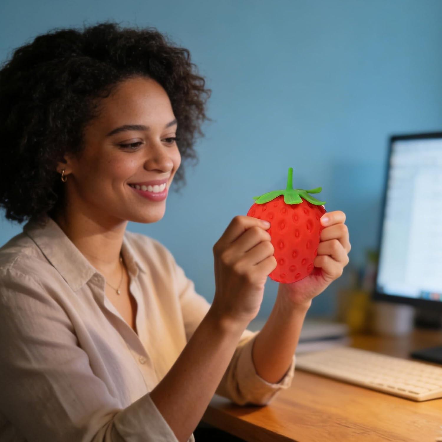 2PCS Cute Strawberry Squeeze Toys, Dragon Fruit Squishy, Strawberry Squishy, Rebounding Sensory, Upgrade Fruit Squishies, Realistic Strawberry Stress Ball, Stress Relief for Office Workers、Anxiety Relief、Focus Improvement、Desktop Decoration