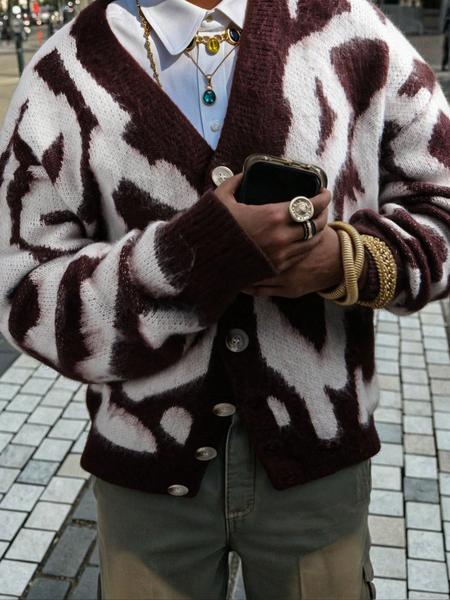 Men's Fall Winter Casual Loose Fit V Neck Button Front Knit Cardigans Sweater Coat, Soft Plush Colorblock Street Style Outerwear for Leisure Outings