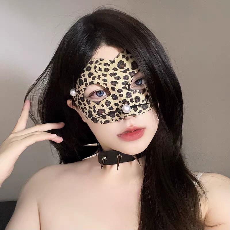 Teen Leopard Print Cat Ears Headband Set, Halloween Costume for Teens, Includes Mask and Bow Tie, Fun Cat Ear Accessories