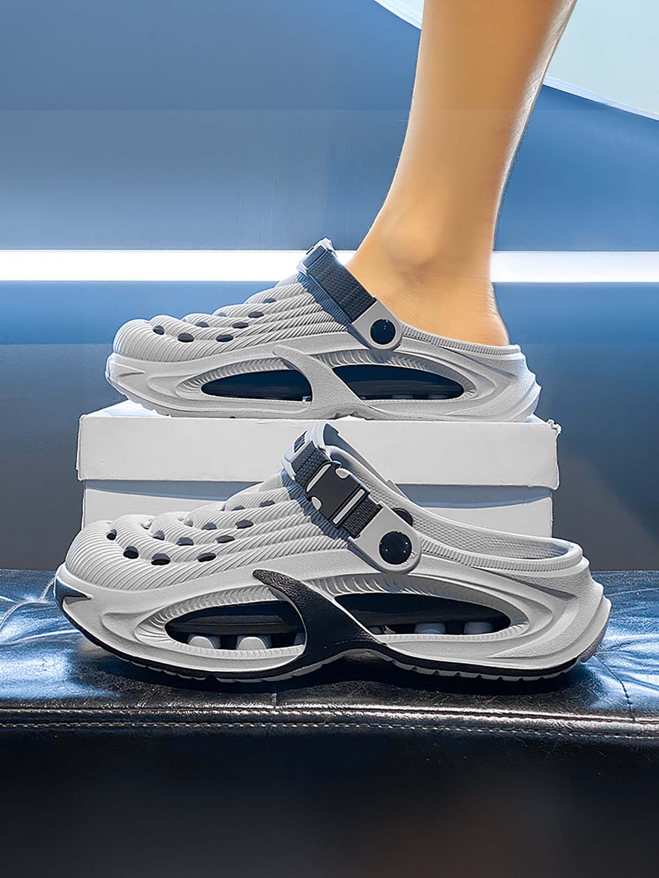 Summer Men's Clogs Outdoor Thick Sole Non-Slip Odor Resistant Durable Quick Drying Soft Beach Sandals