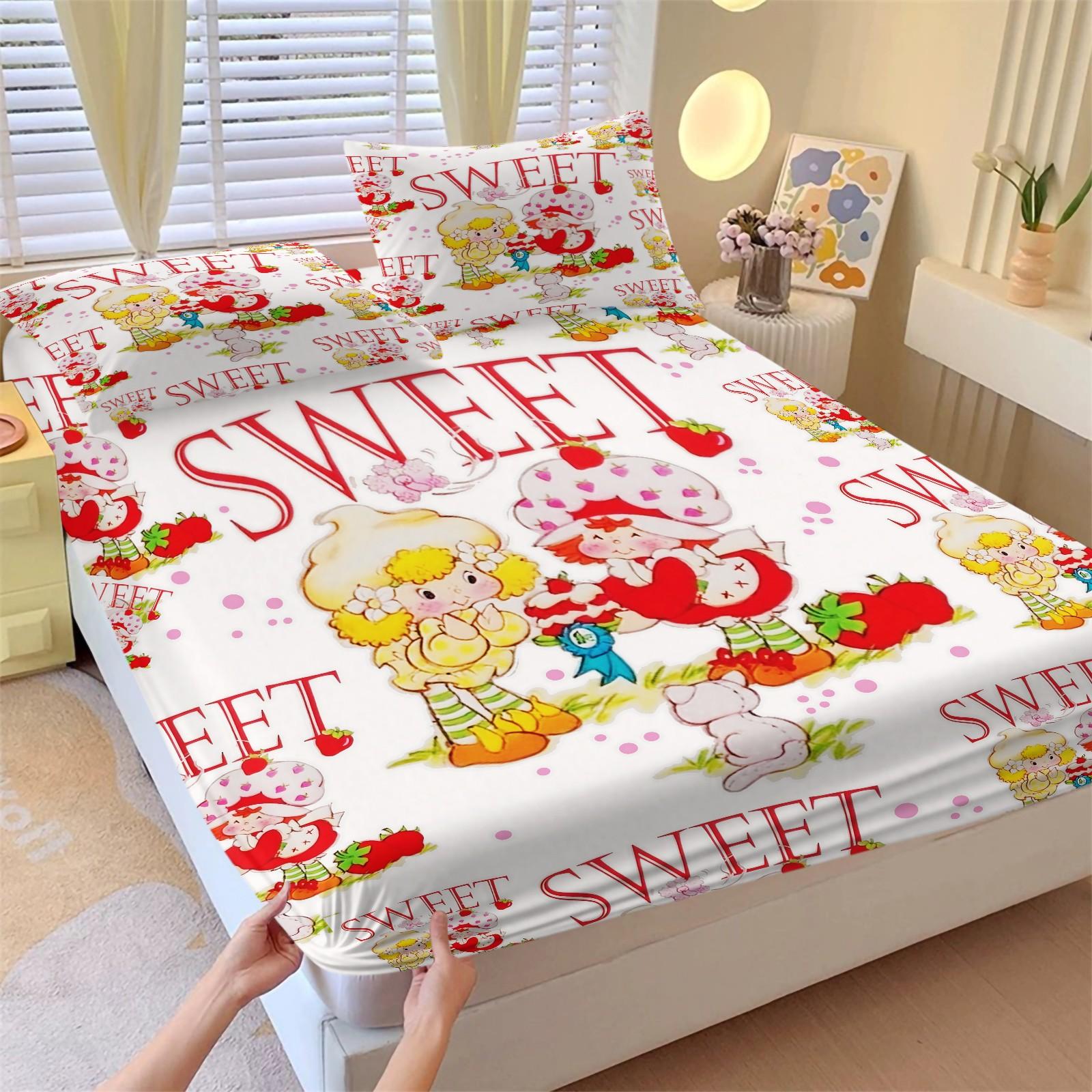 Strawberry Shortcake Big Sweet Fitted Sheet Set, 1 Fitted Sheet + 2 Pillowcases - 3 Pcs Soft Bedding with Deep Pocket, 360° Full Coverage, Wrinkle Free, Cute Sweet Letter Print Cartoon Bed Sheets for Girls, Full Size