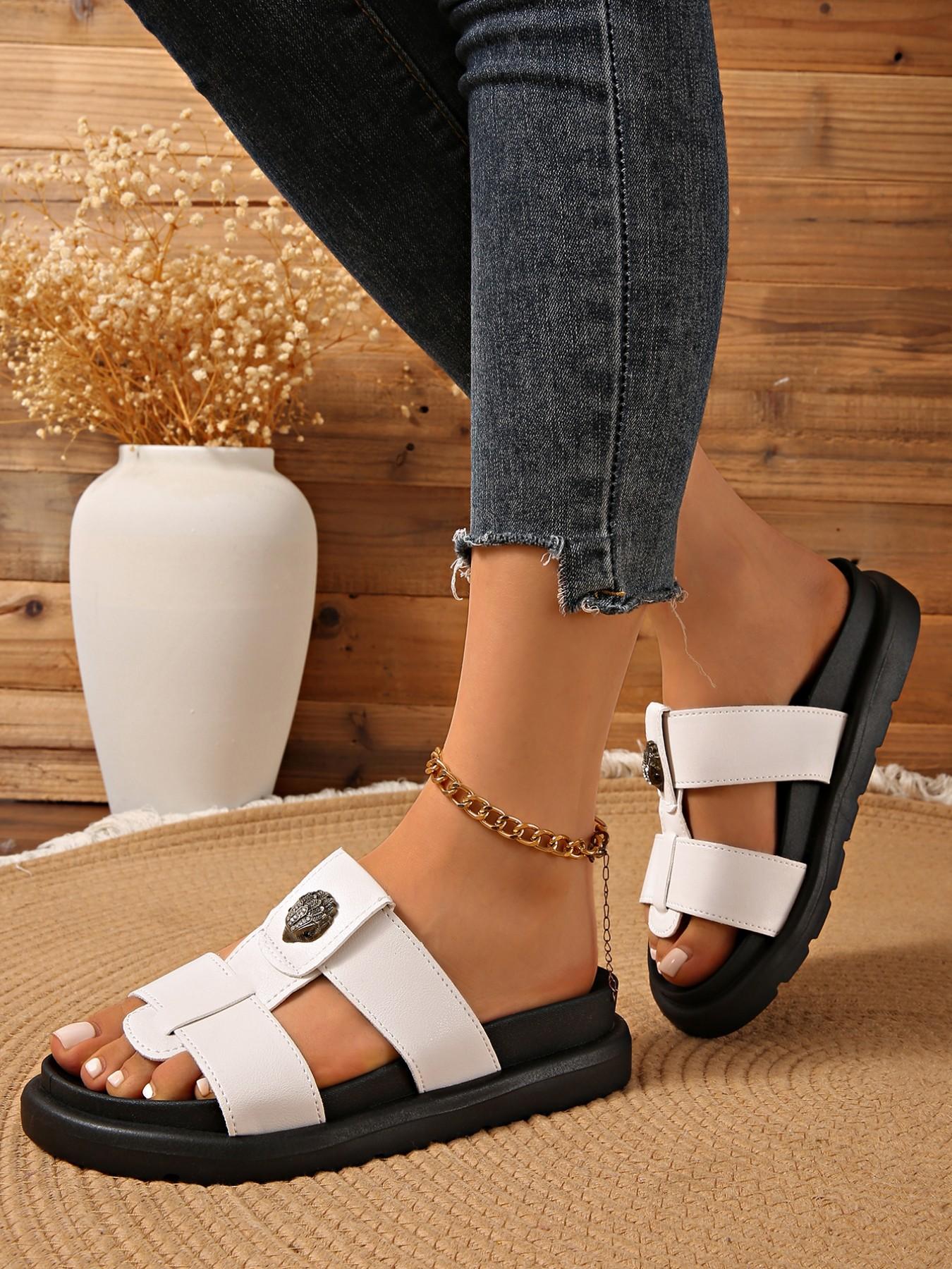 Vintage Metal Shell Buckle Slippers, PU Leather, Rubber Sole, Comfortable Beach Shoes, Casual Summer Footwear, Non-Slip Design, Summer Slide Slippers, Sliders Shoes, Buckle Decorated Slippers