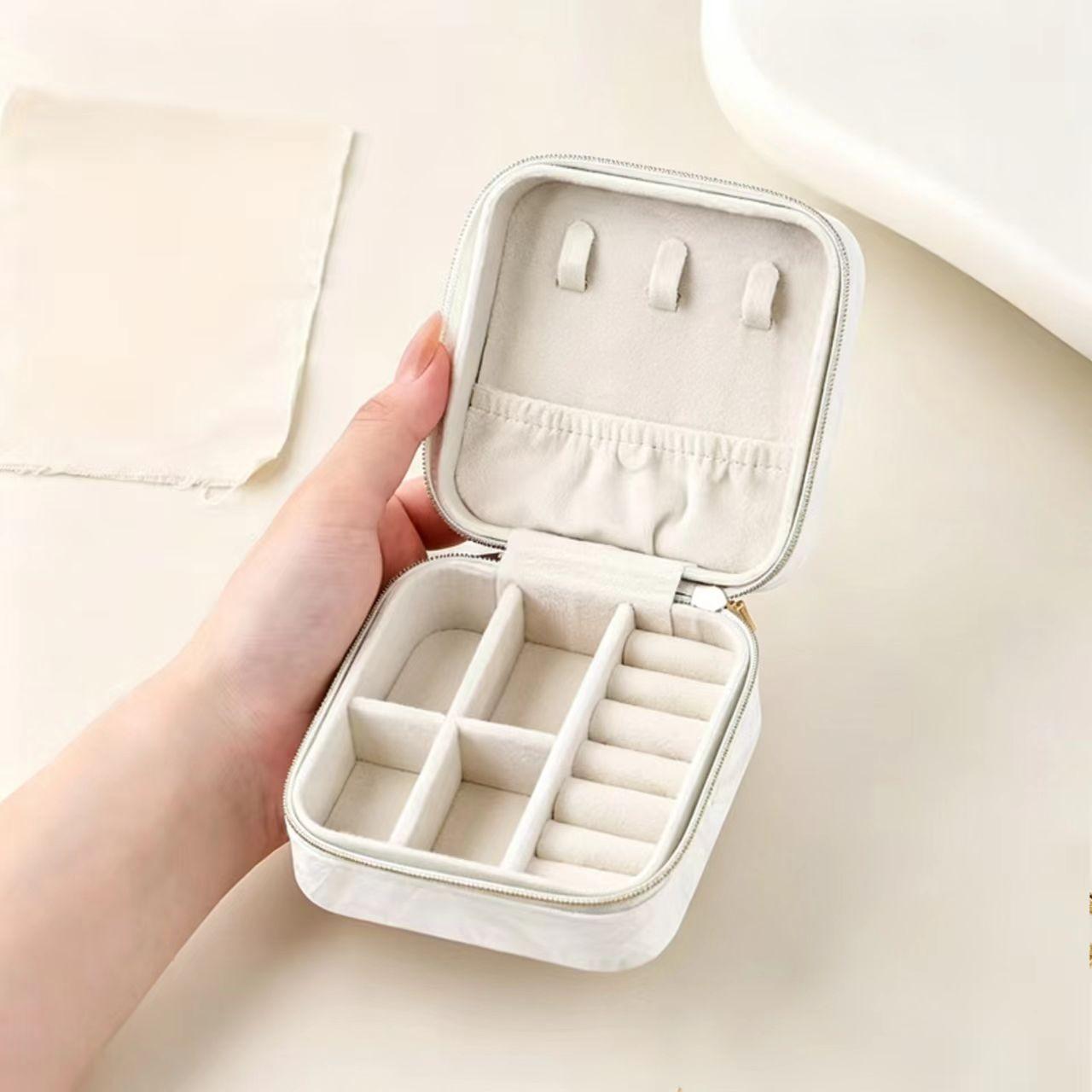 High-End Simple Portable Jewelry Box, Vintage Storage Box for Jewels, Rings, Necklaces, Earrings, Birthday Gift for Girlfriend, Lightweight Luxury