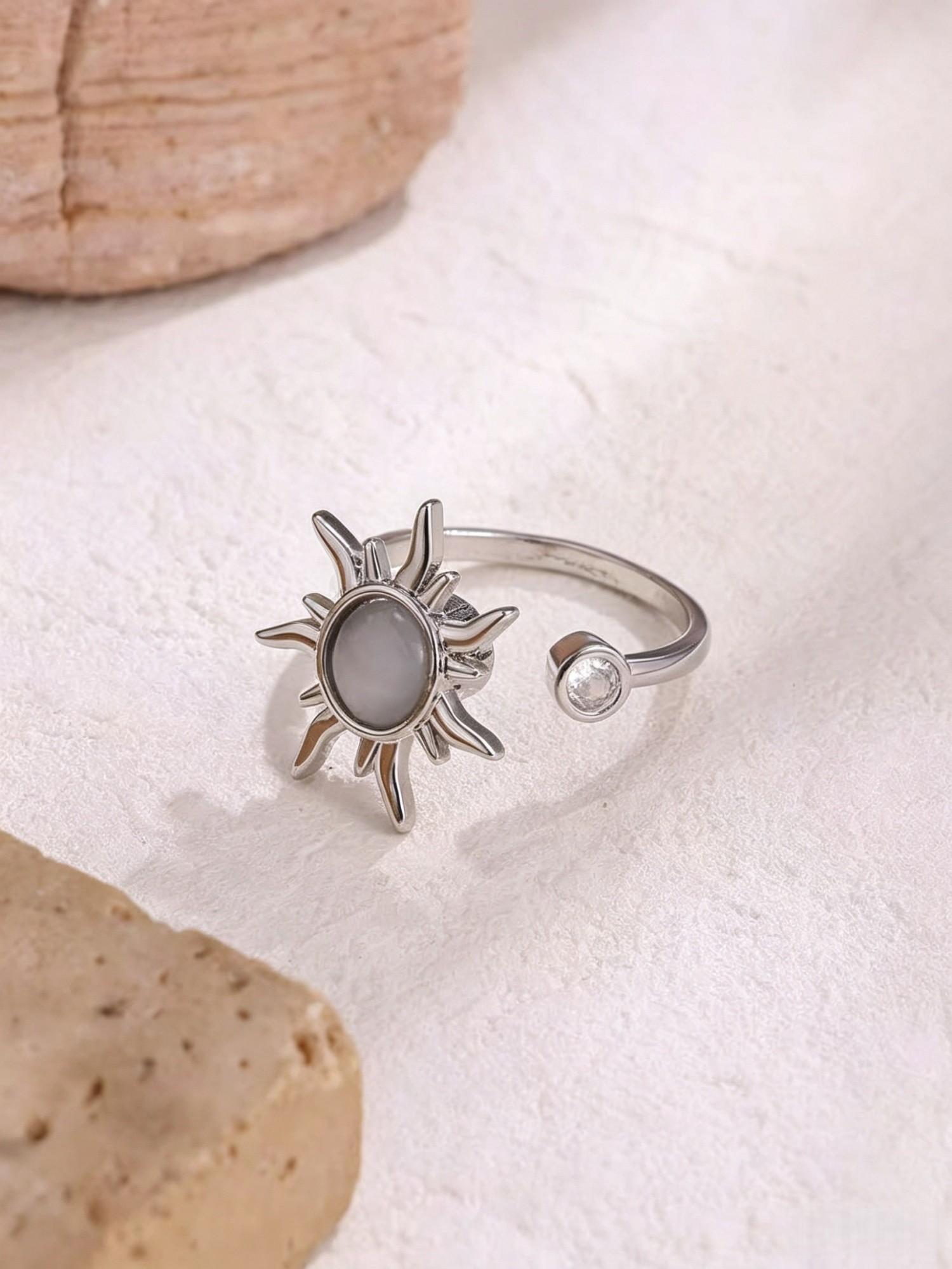 2pcs Spinning Sunburst Stress Relief Adjustable Open Stackable Finger Rings, Gold Plated + Silver Plated Set, Calming Fidget Jewelry Rings for Women, Daily Casual Party Birthday Gift, Viral Aesthetic Trendy Jewelry