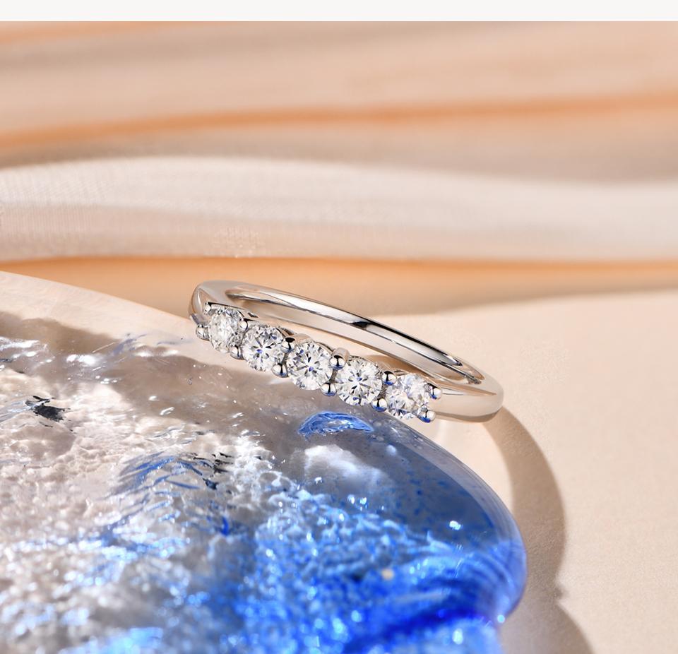 Fashion Design Laboratory Synthesized Synthetic Moissanite Ring Band for Women Daily Birthday Elegant Ring Eternity Lovely Wedding Band Jewelry Engagement Gift R264 SpringStatements