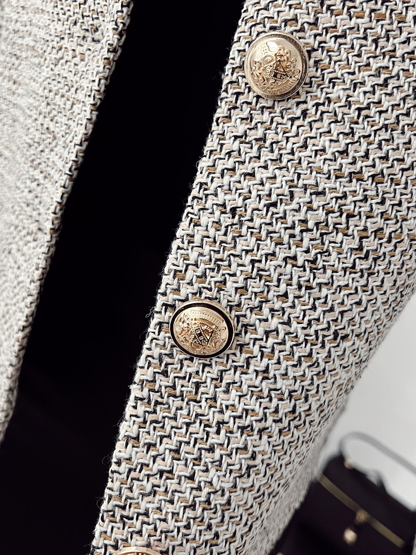 Women's Solid Button Front Coat, Casual Long Sleeve Outerwear for Fall & Winter, Ladies Clothes for Work Office Business, Casual Fashionable Jacket, Womenswear