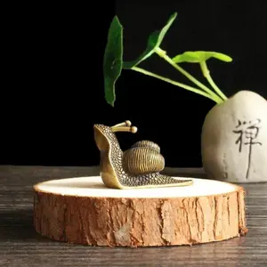 Vintage  Pet Tea Snail Ornament, Mini Snail Figurine, Tea Pet Tea Ceremony Collection Decoration, Desktop Plaything