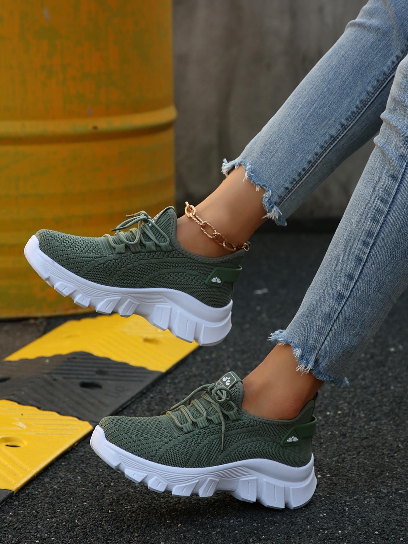 Women's Fashionable Lace Up Front Platform Sneakers, Casual Comfortable Breathable Sports Shoes, Female All-match Round Toe Chunky Sneakers for Daily Life, Thick Soled Sneakers