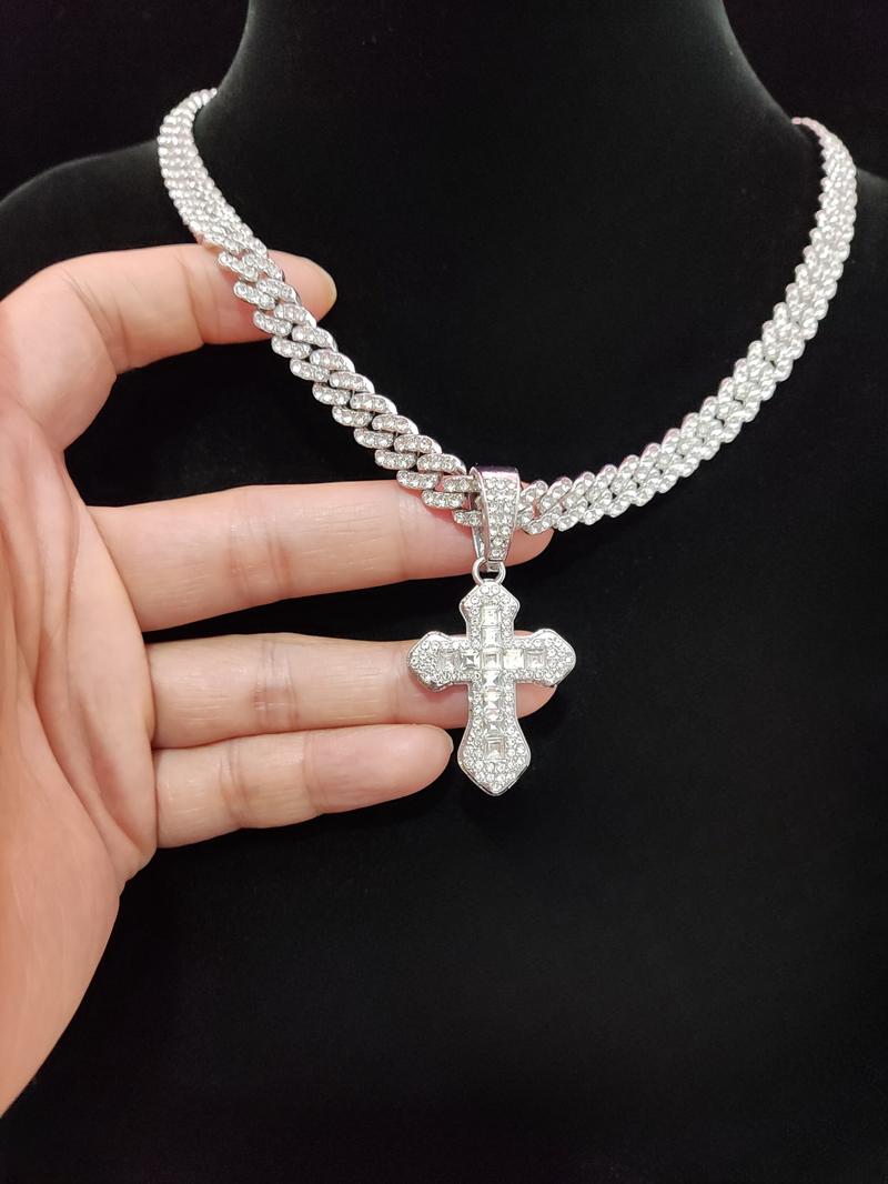 Rhinestone Decorated Cross Pendant Necklace, Cross Necklaces, 1 Count Fashion Jewelry for Party, Daily Clothing Decor, Trendy All-match & Exquisite Jewelry for Birthday Gift