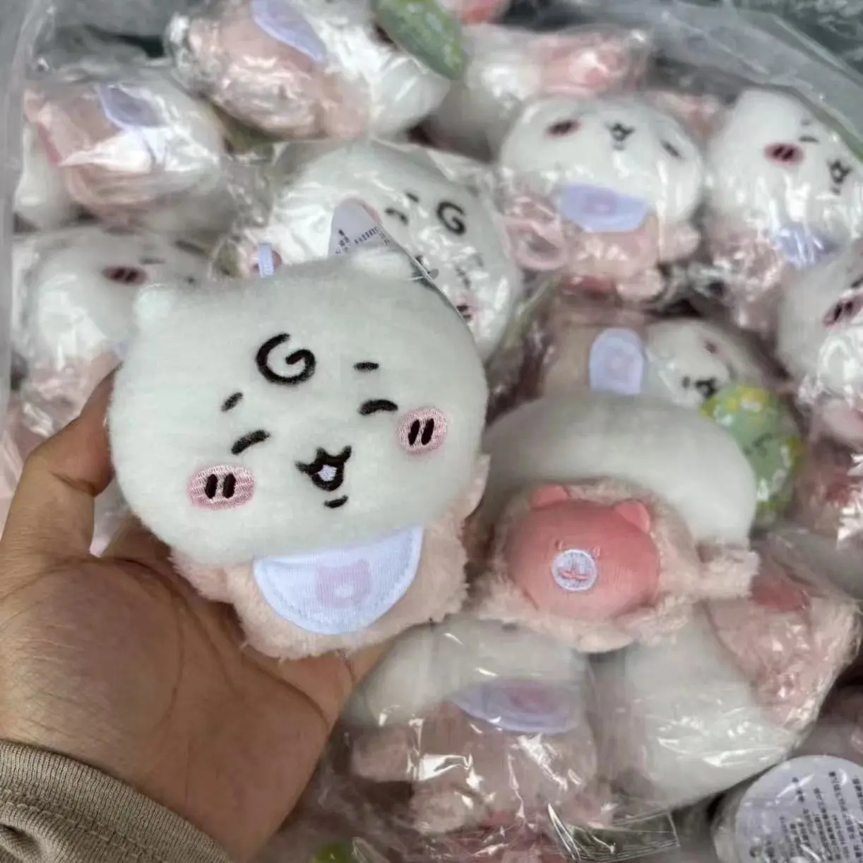 jiyi Baby Plush Doll Keychain Kawaii Usagi Hachiware Momonga Bib Pendant Soft Stuffed Toy Bag Charm Gift Boys Girls Cute