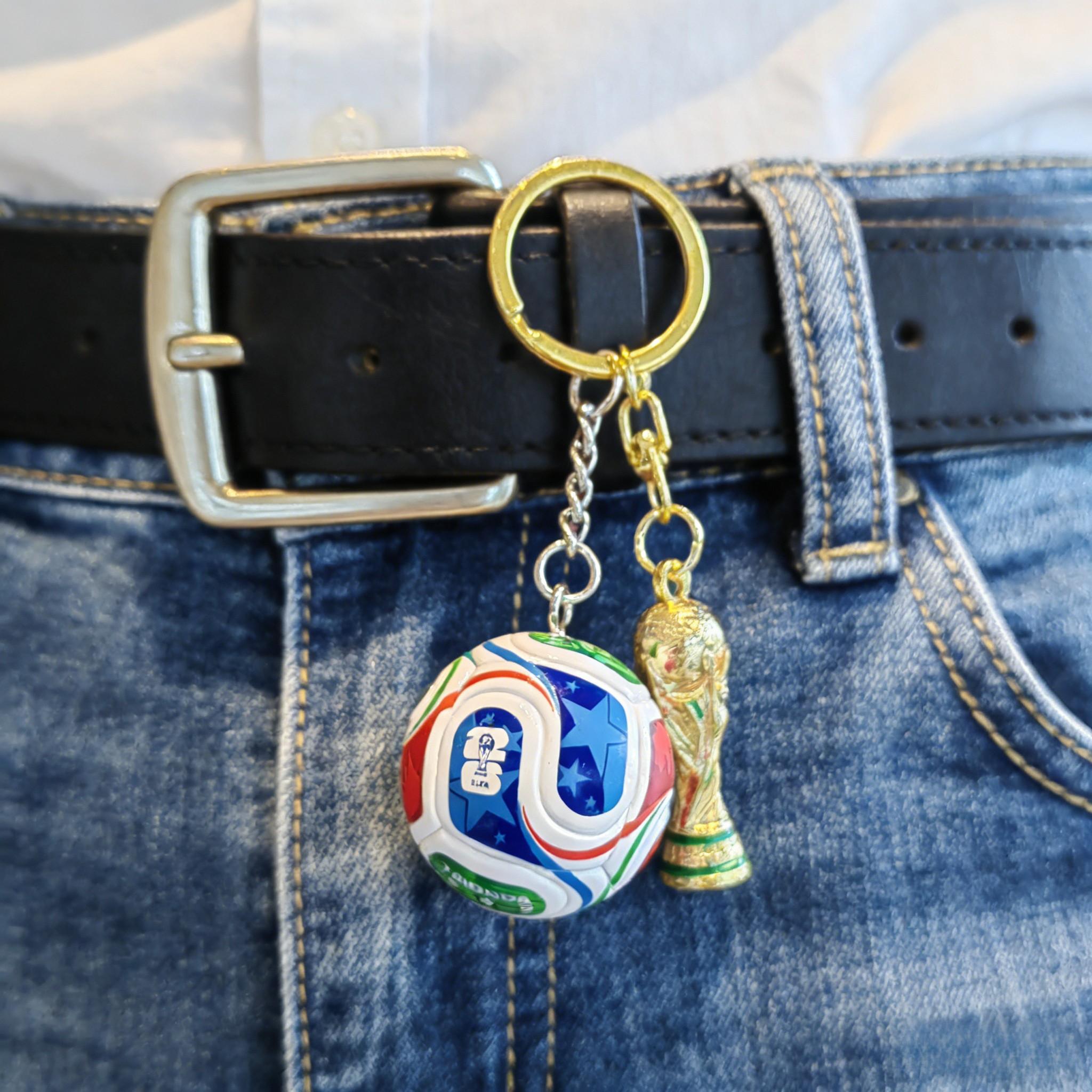 Football Keychain Pendant, Detailed Trophy Decoration, 2026 Usa Canada Mexico World Cup Memorial Gift, Unisex Present, Stylish Keychain