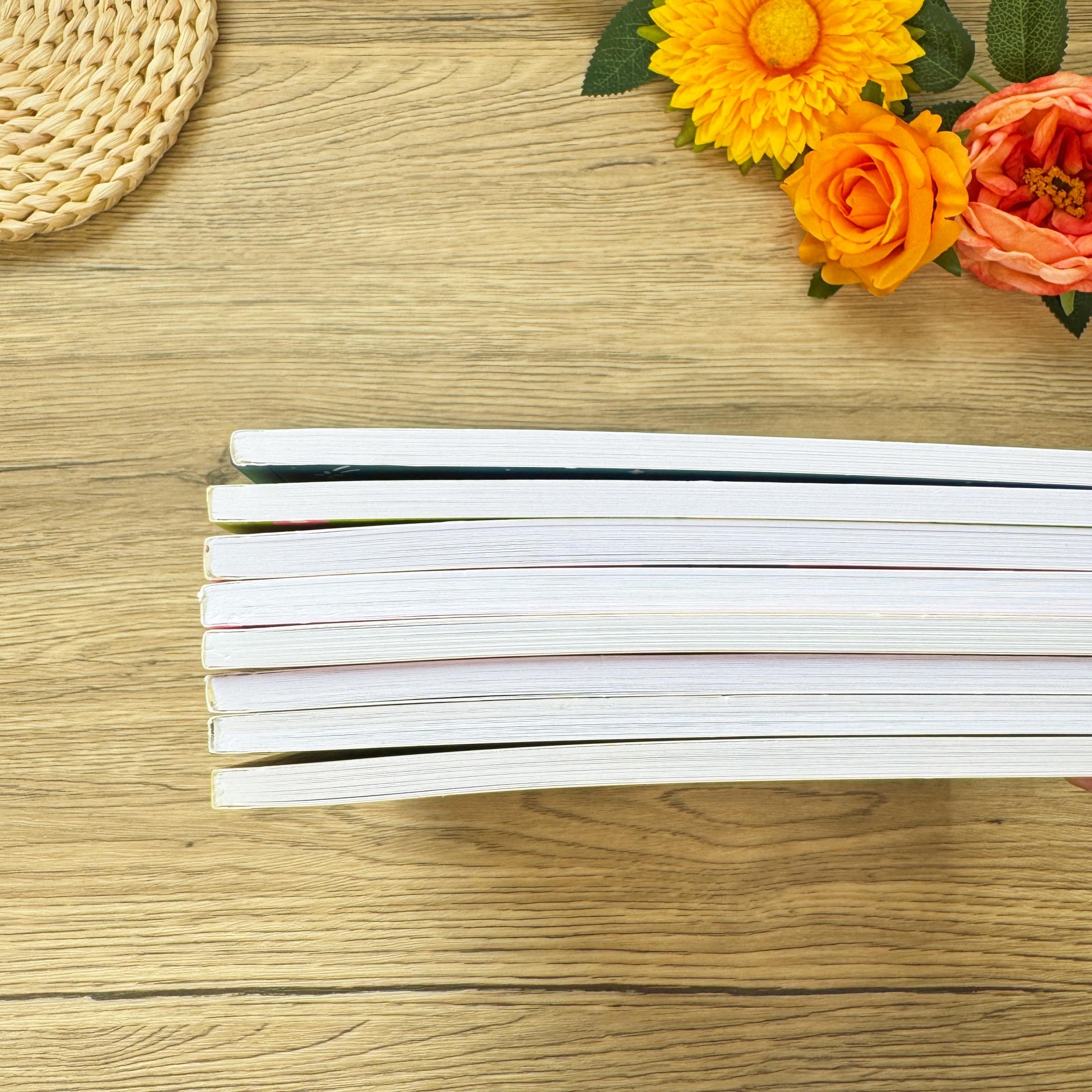 4/8 Pieces Cute Coloring Book Set,  Multi-Theme Designs, Enjoy Drawing Process, Stress Relief Art, Perfect Gift for Holidays & Daily Fun