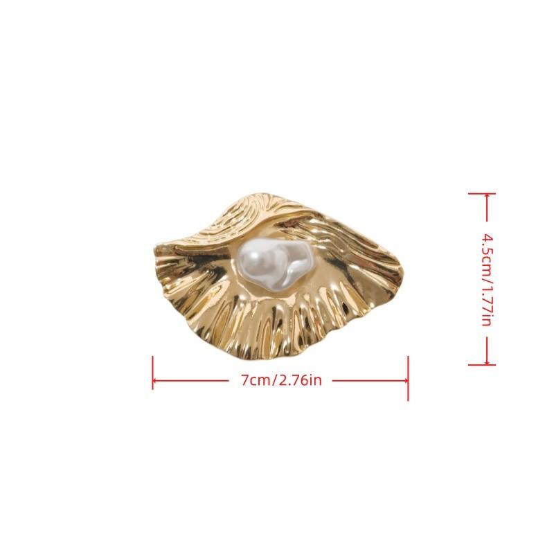French Vintage High-End 3D Metal Shell Brooch, Unique Design Fashion Accessory, Jacket Flower Pin, Stylish Clothing Embellishment