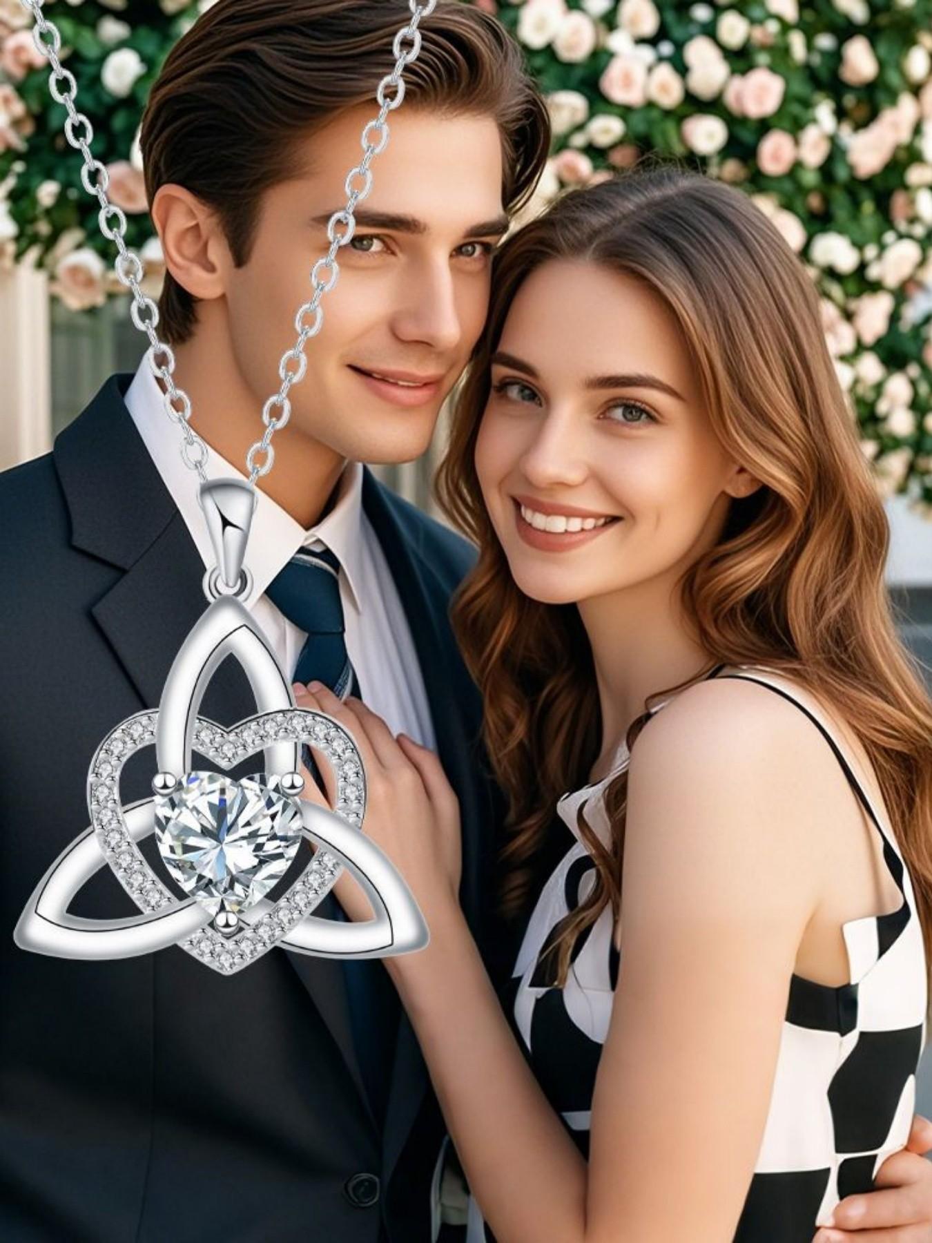 Eternal Star Knot Heart Vintage Celtic Witch Knot gemstone necklace.Paired with a red preserved rose gift box.Ideal gift for festivals, birthdays, Mother’s Day and Valentine’s Day.