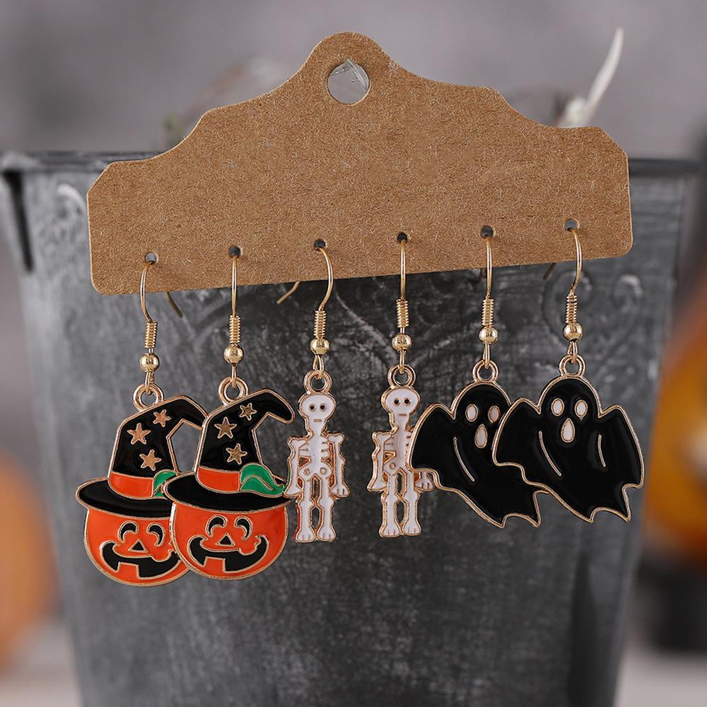 3 Pairs Personalized Halloween Retro Gothic Earrings Set, Personalized Black Cat, Bat, Ghost, Ghost Face, Pumpkin, Spider Web & Skull Pendant Enamel Earrings Set Costume Parties & Daily Wear, Versatile Halloween Spooky Accessories