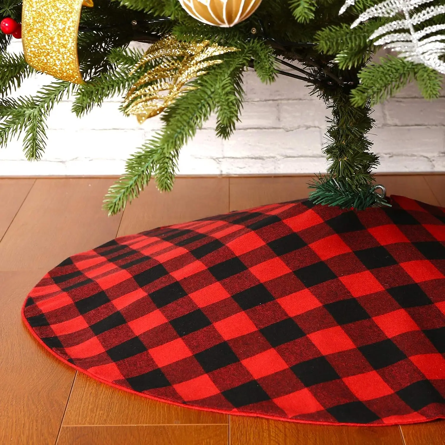Buffalo Plaid Christmas Tree Skirt 36 in,Red Black Buffalo Check Christmas Tree Skirt for Holiday Christmas Decorations (36in, Red and Black)