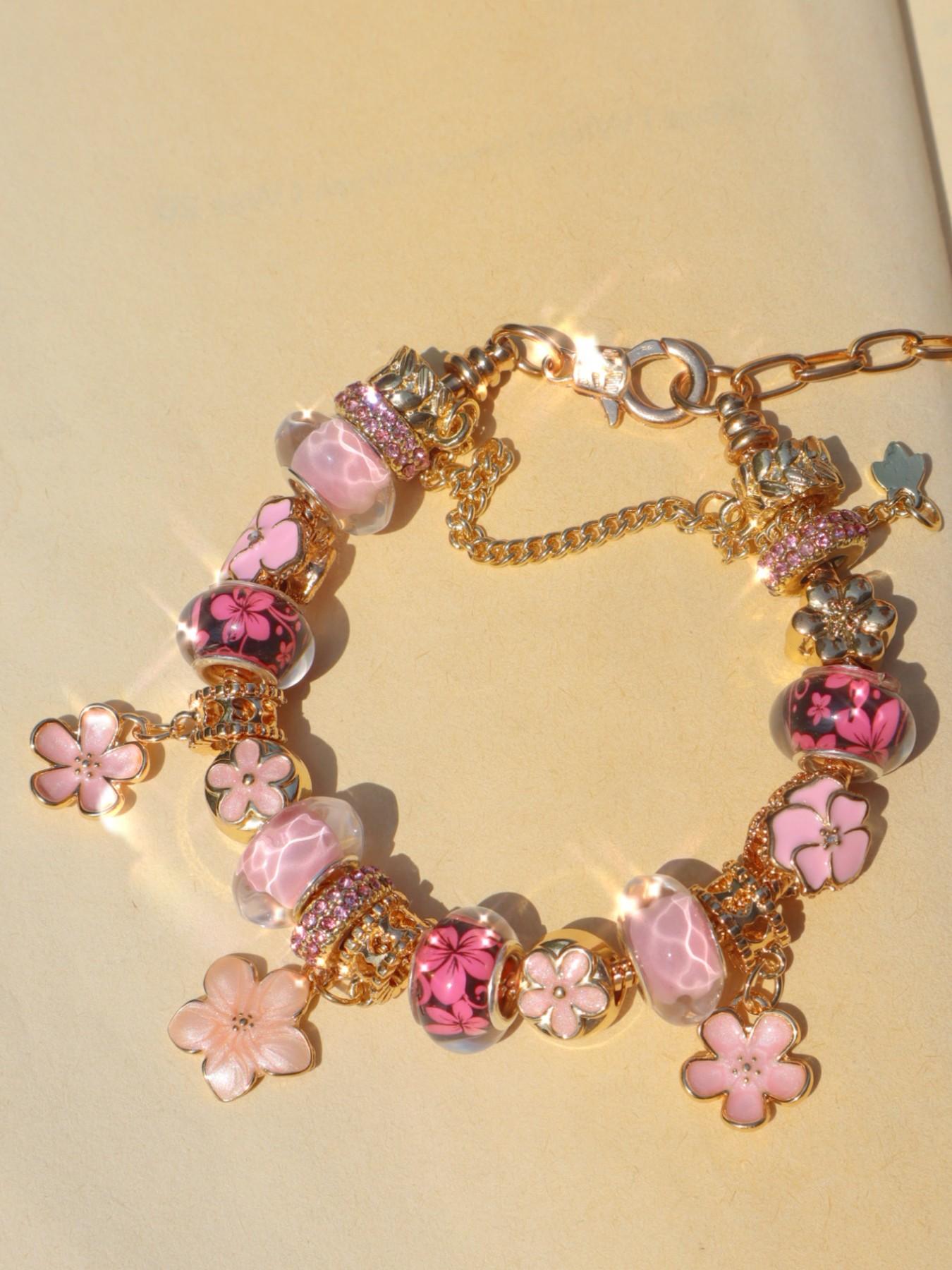 Vintage Cherry Blossom Charm Bracelet, Classic Flower Charm Bracelet, Best Friend Gift Bracelet, Elegant Jewelry Accessory