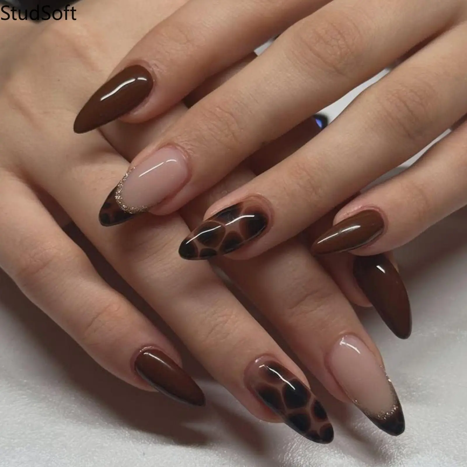24pc Tortoiseshell Press on Nails Long Stiletto Fake Nail Patches Glossy Brown Leopard French Tip Artificial Nails Reusable Autumn Manicure