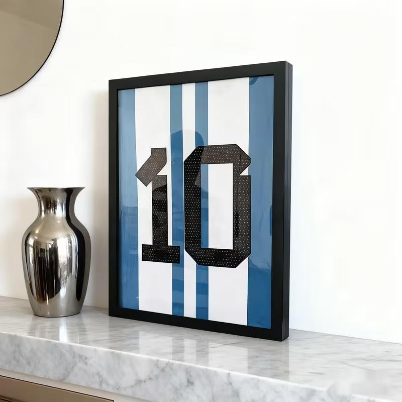 High-transparency acrylic jersey display cabinet, signed commemorative jersey collector must-have, suitable for football, basketball, tennis, minimalist design, safe fully enclosed display