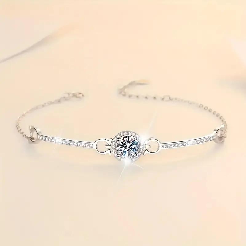 Zircon Bracelet, Moissanite Diamond Mobius Bracelet Accessories for Women's Wedding Engagement 925 Silver Daily Noble Exquisite Accessories Gift