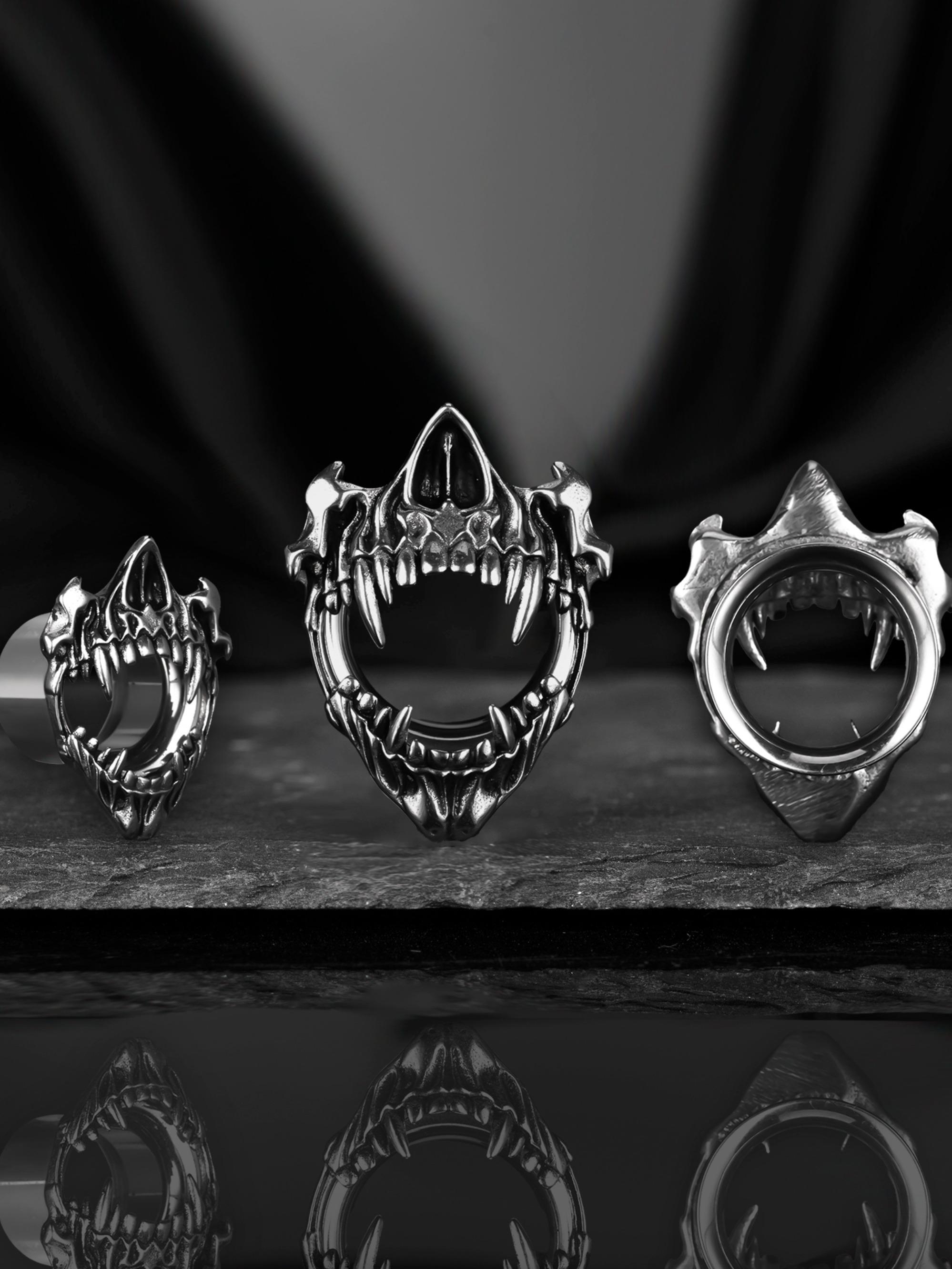 vanku 2pcs Gothic Skull Ear Tunnels, 316 Stainless Steel Halloween Punk Piercing Gauges, Casual Style for All Seasons, Plain Design