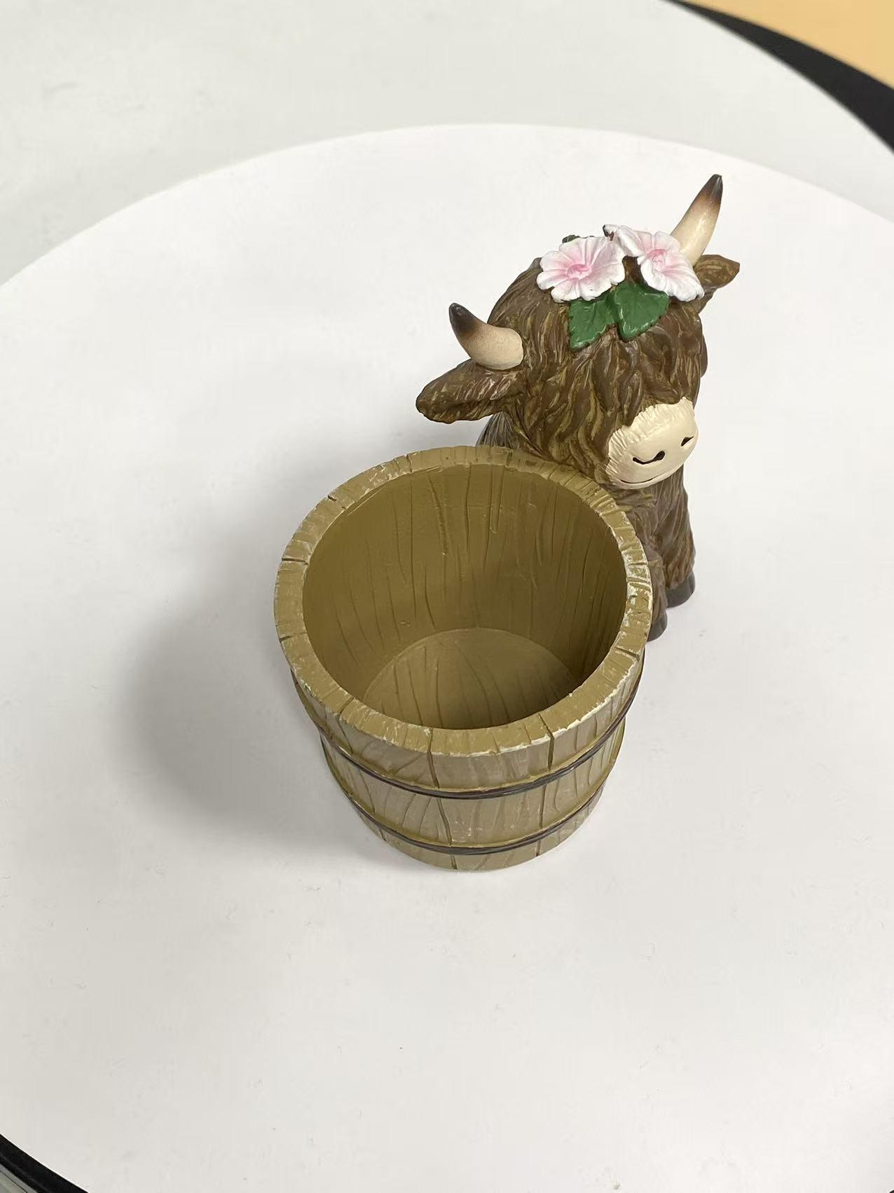 Multifunctional Creative Resin Cow Figurine, Succulent Planter & Pen Holder, Cute Healing Design, Office & Living Room Decor, Birthday Gift