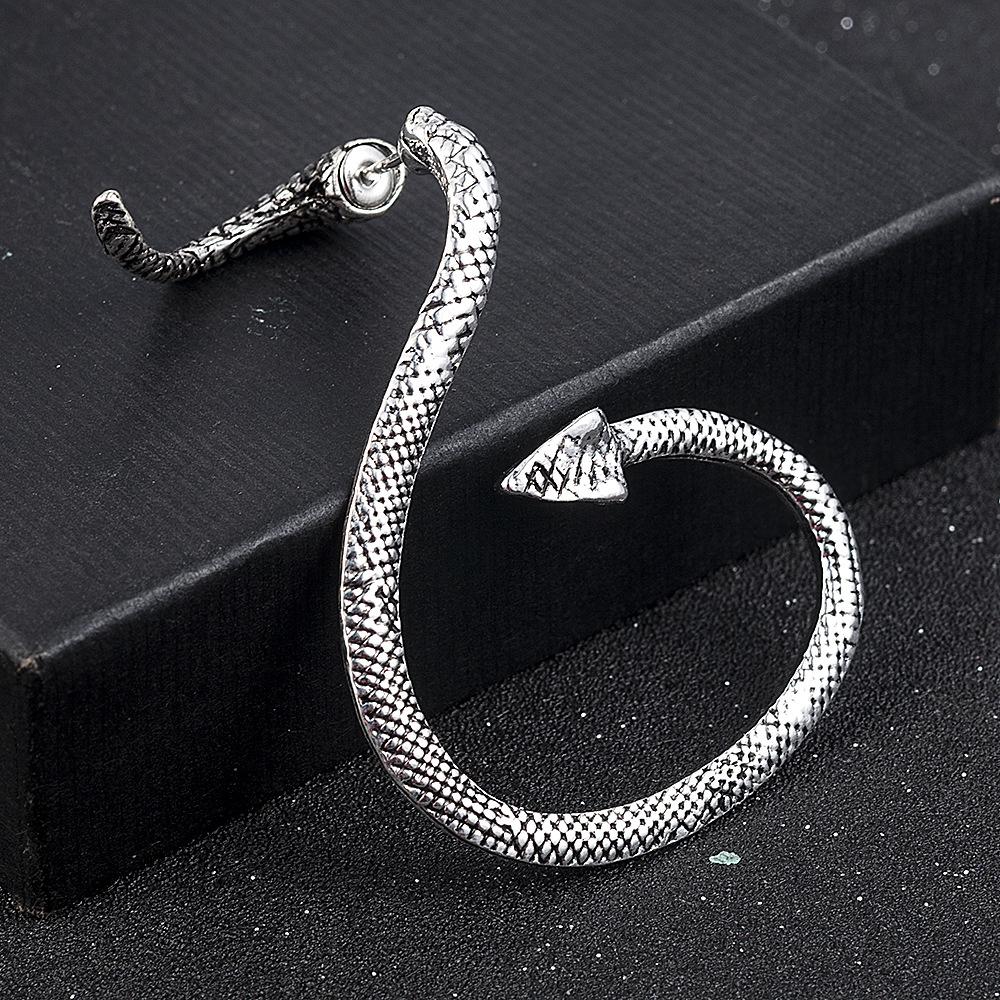 Snake-shaped twisted animal ear clips, punk style, European and American exaggerated retro ear cuffs, stylish jewelry earrings