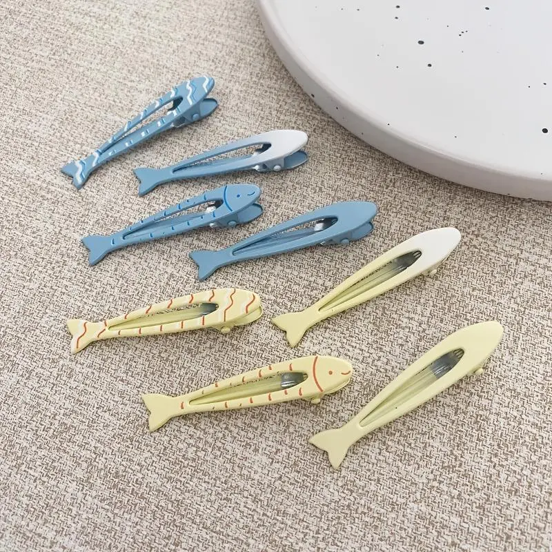 8Pcs Cute Small Fish Hair Clips Set, Sweet Women's Duckbill Barrettes, Versatile Bangs & Side Hair Pins, Stylish Girls Hair Accessories for Beach Vacation Photos, Daily Wear & Gifting