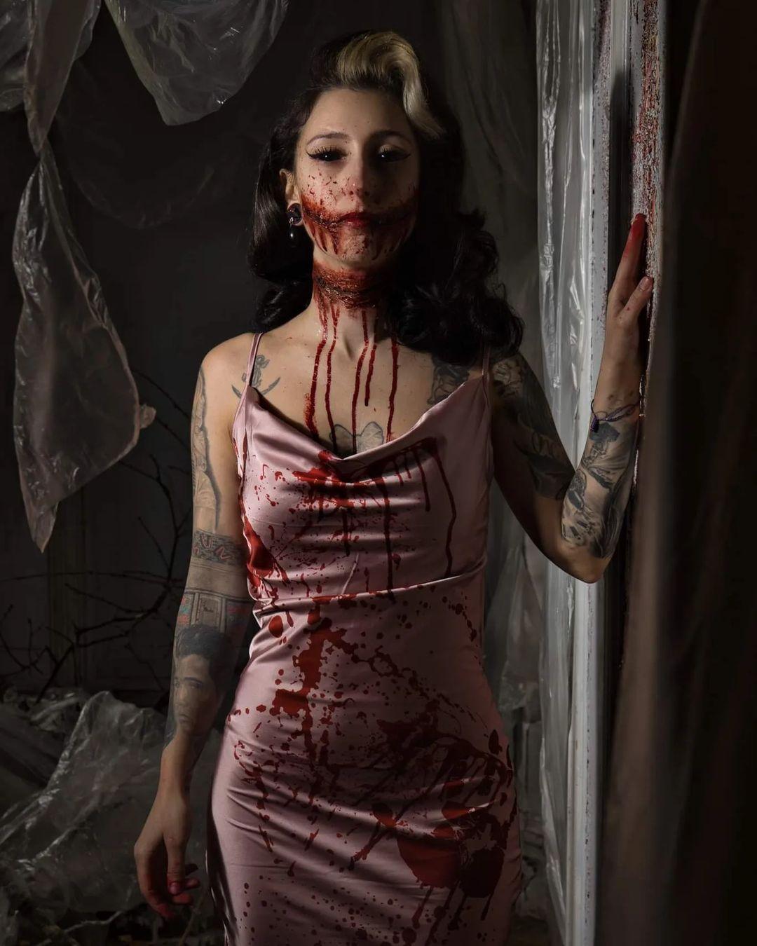 PINK 1930S CARRIE HALLOWEEN BLOOD FISHTAIL DRESS Formal Fit Polyester Women Medium Print Fit Womenswear