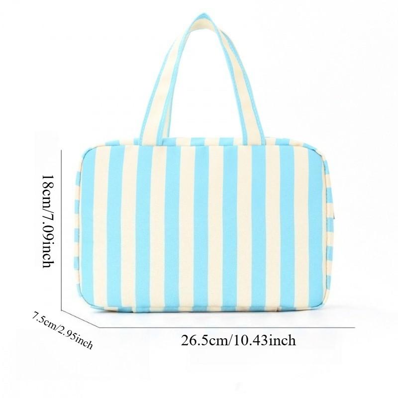 Multifunctional four-fold toiletry bag with hook; portable travel cosmetic storage bag; large capacity for storing cosmetics, medicines, and shampoo.