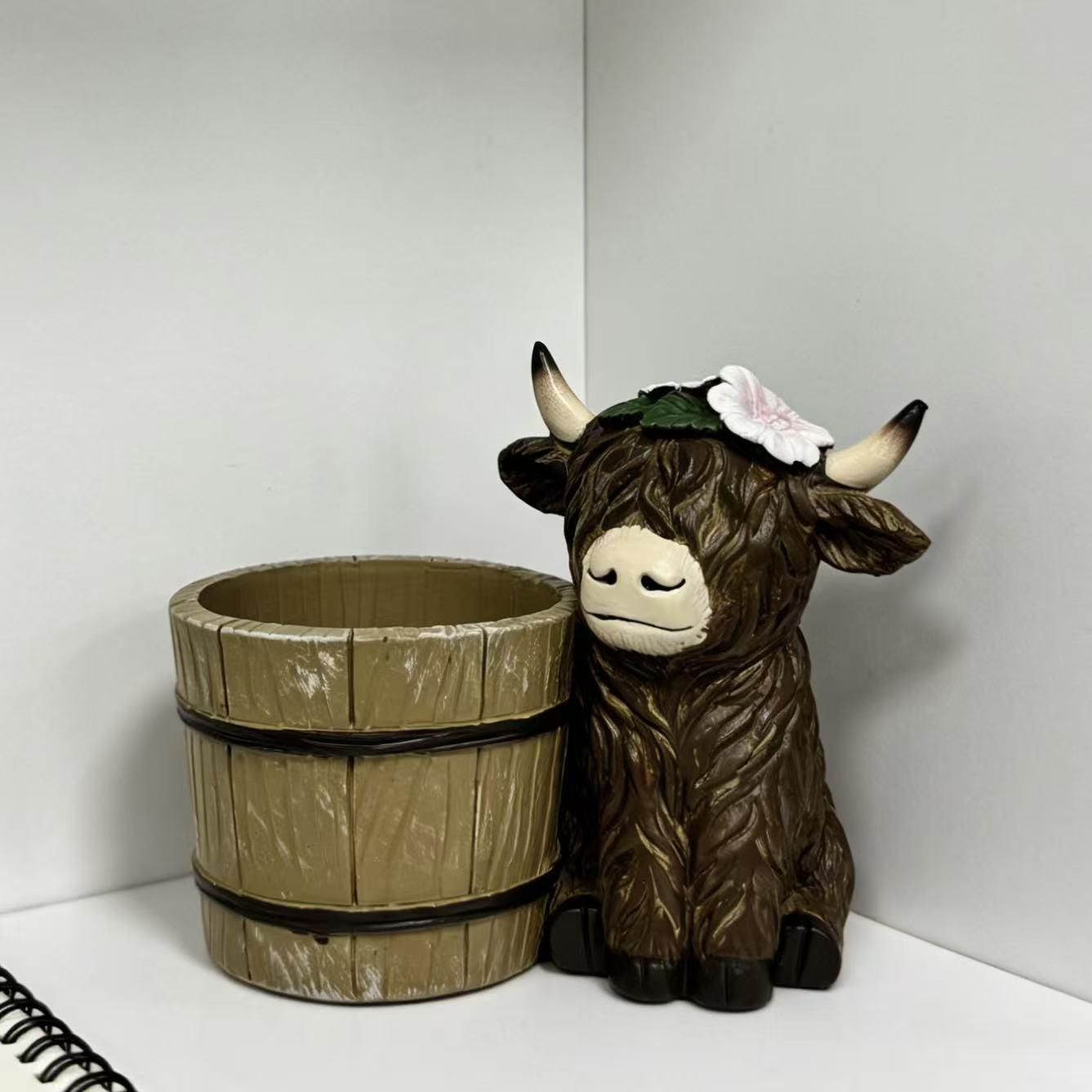 Cute Highland Cow Resin Figurine, Adorable Cartoon Desktop Decor, Office/home Desk Accessory, Healing Series Decoration