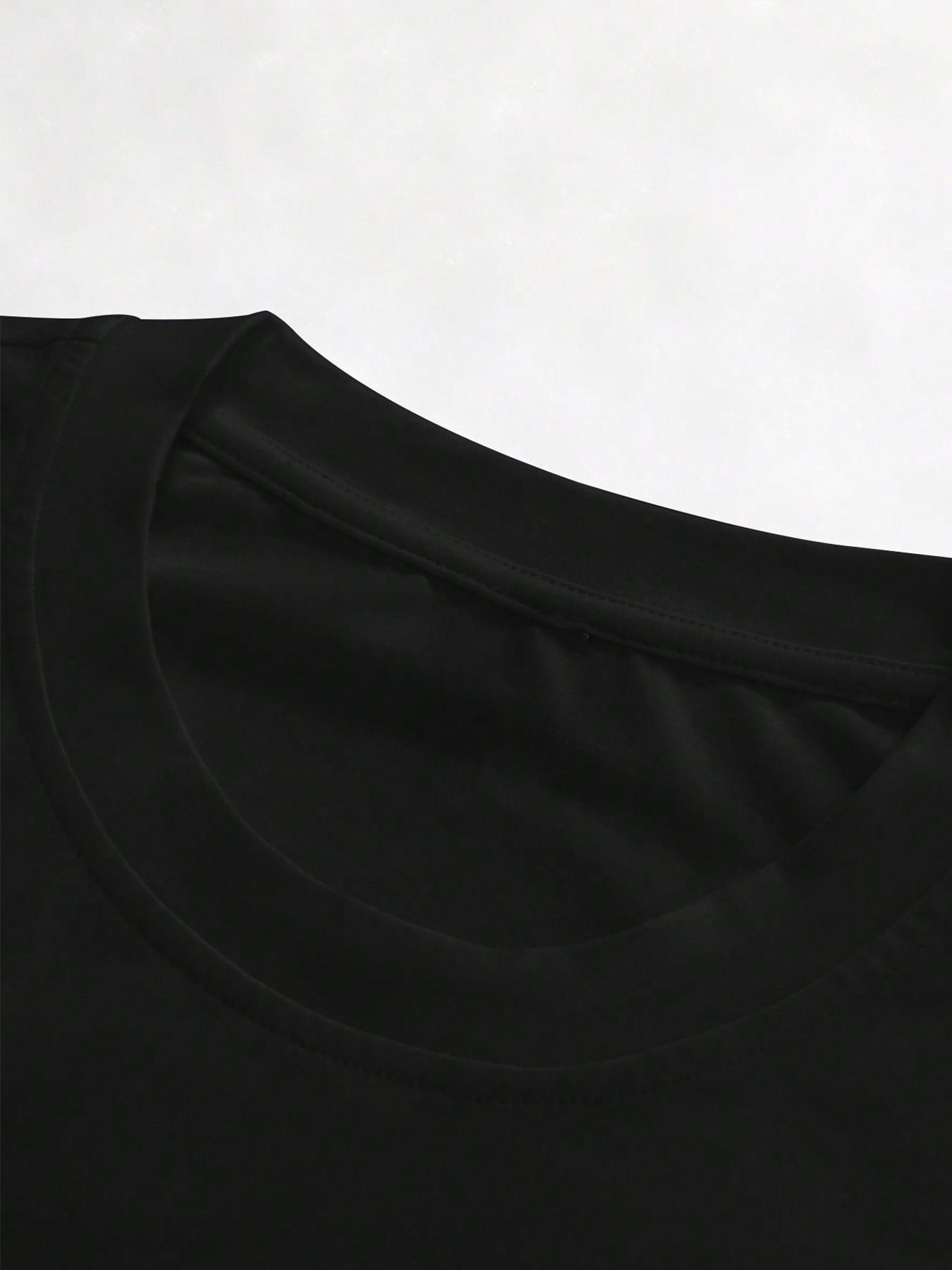 Adherent Loose Rhinestone T-Shirt, Round Neck, Face Print + Rhinestone Font, Soft Cotton Blend Fabric, Y2K Gothic Style, Casual, Daily Wear, Party, City Essential, Streetwear, Menswear