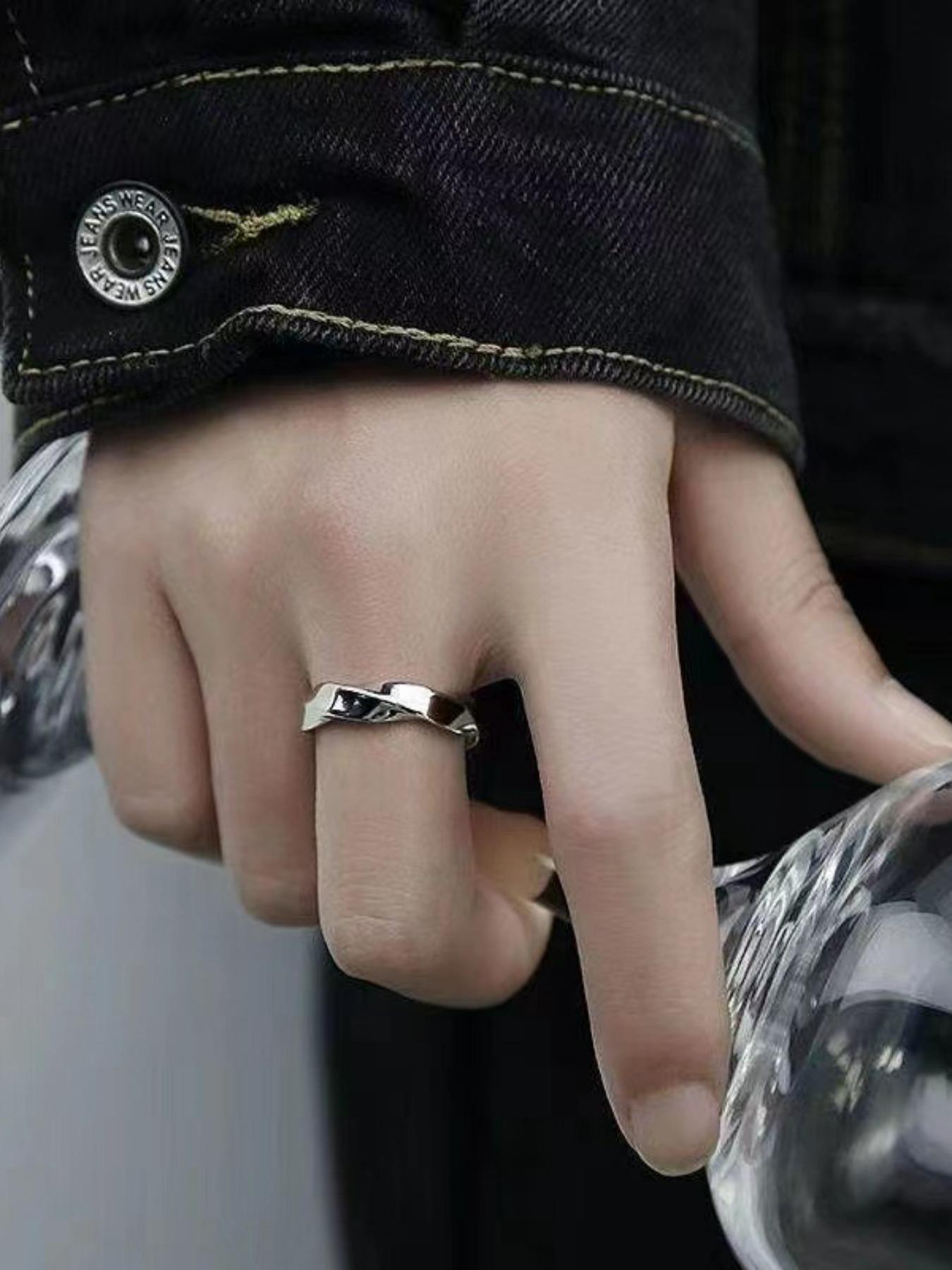 Minimalist Mobius Twist Ring Unisex Adjustable Infinite Silver Color Jewelry, Y2K Aesthetic Fashion Accessory for Men and Women