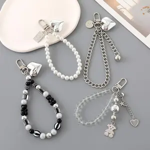 Pearl Love Pendant Black and White Beaded Little Bear Phone Chain