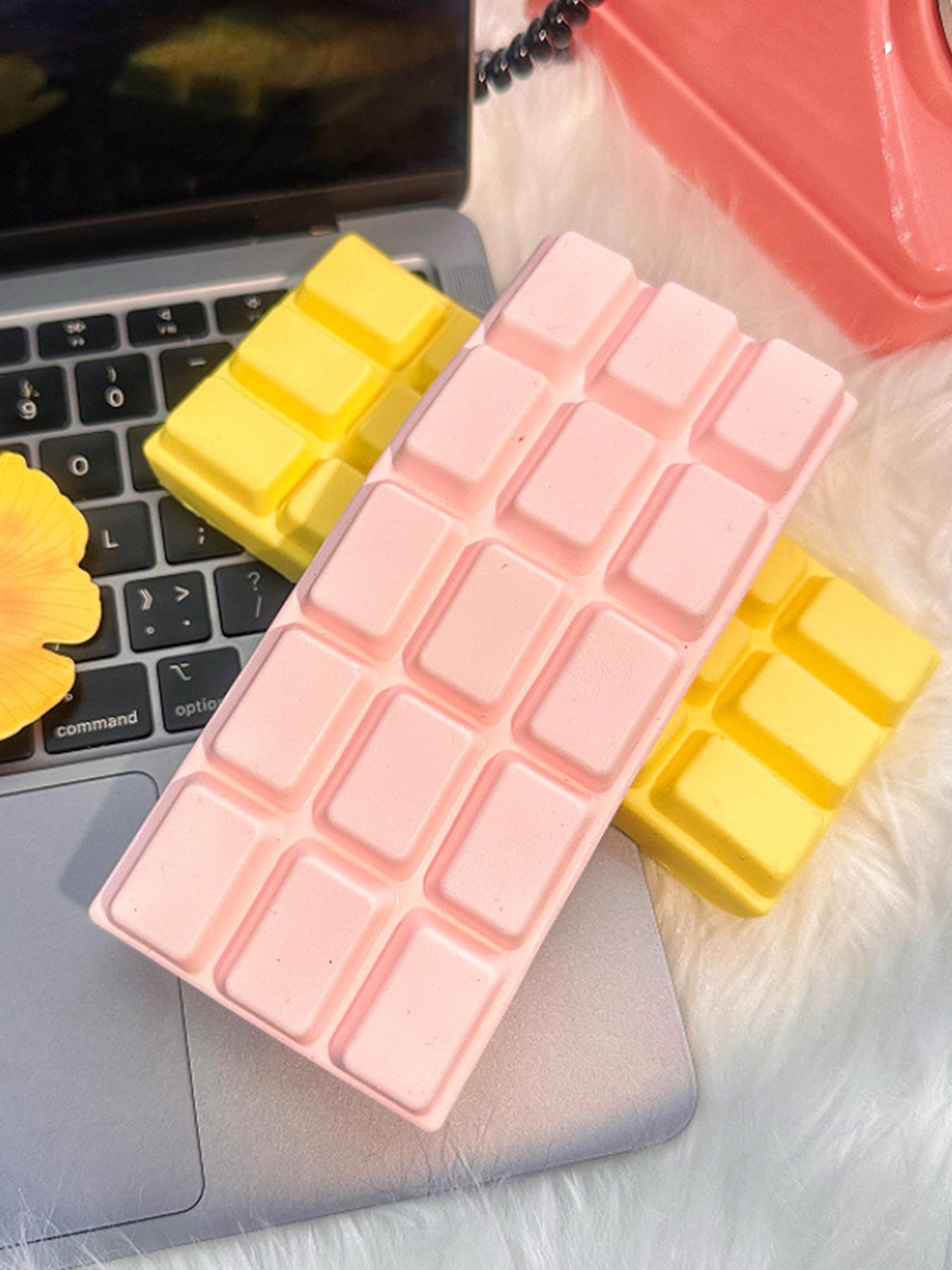 1pc-Simulation of eating and playing chocolate board slow rebound kneading music wet soft sticky hands.