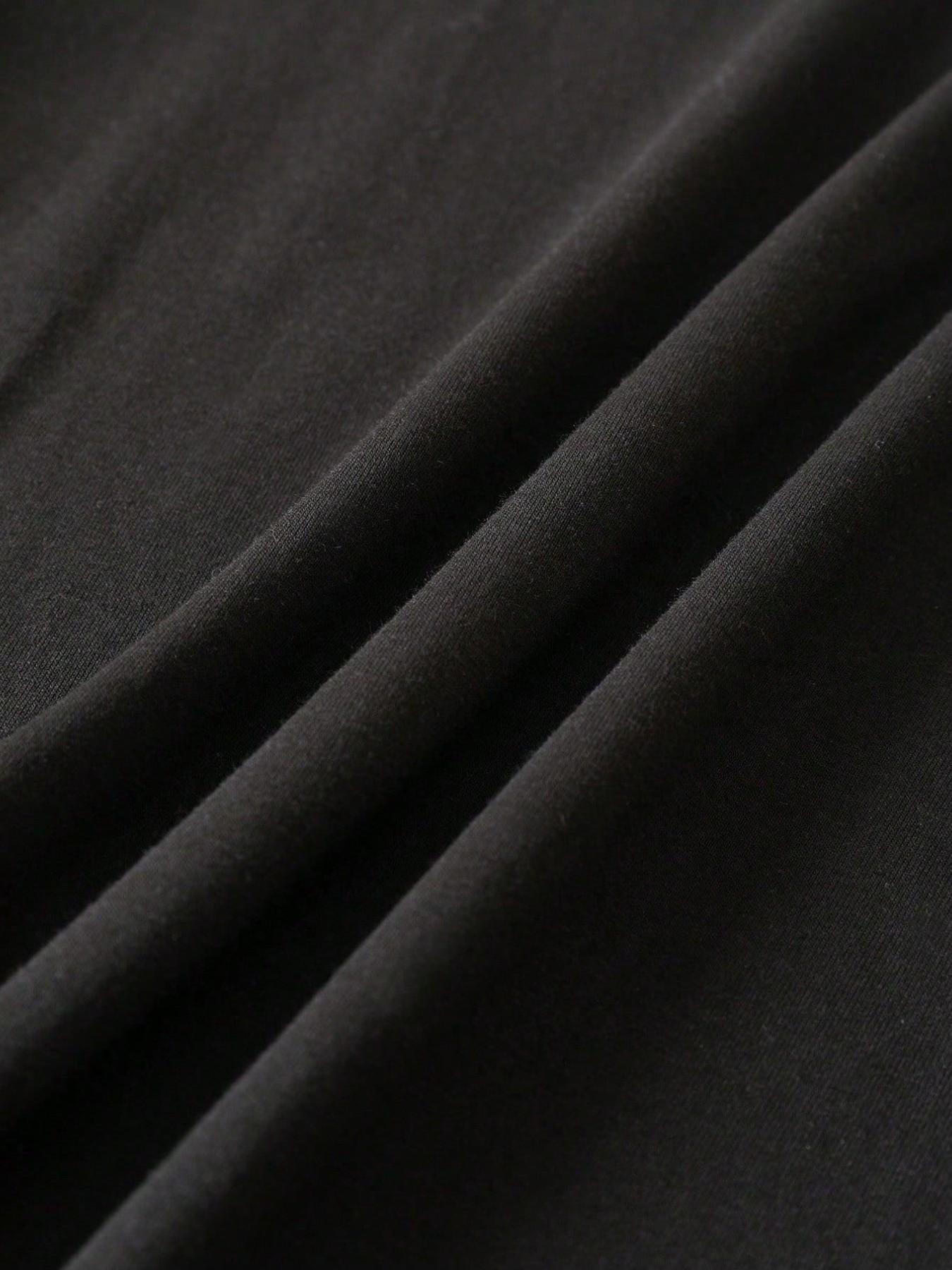 Cartoon line art Y2K style batwing sleeve T-shirt with loose fit, streetwear hip-hop portrait character print loose shirt unisex, European and American party club casual wear geometric aesthetic short sleeve