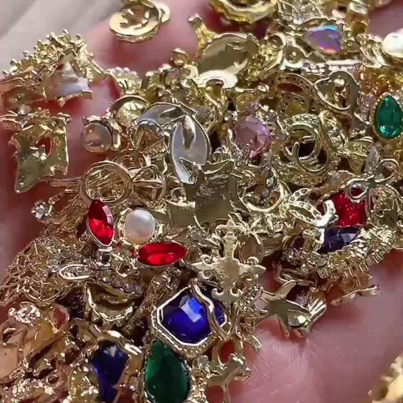 40pcs/50pcs Fashion Retro Nail Decorations, Large Rhinestones and Pearls Design, Suitable for Various Decoration Projects